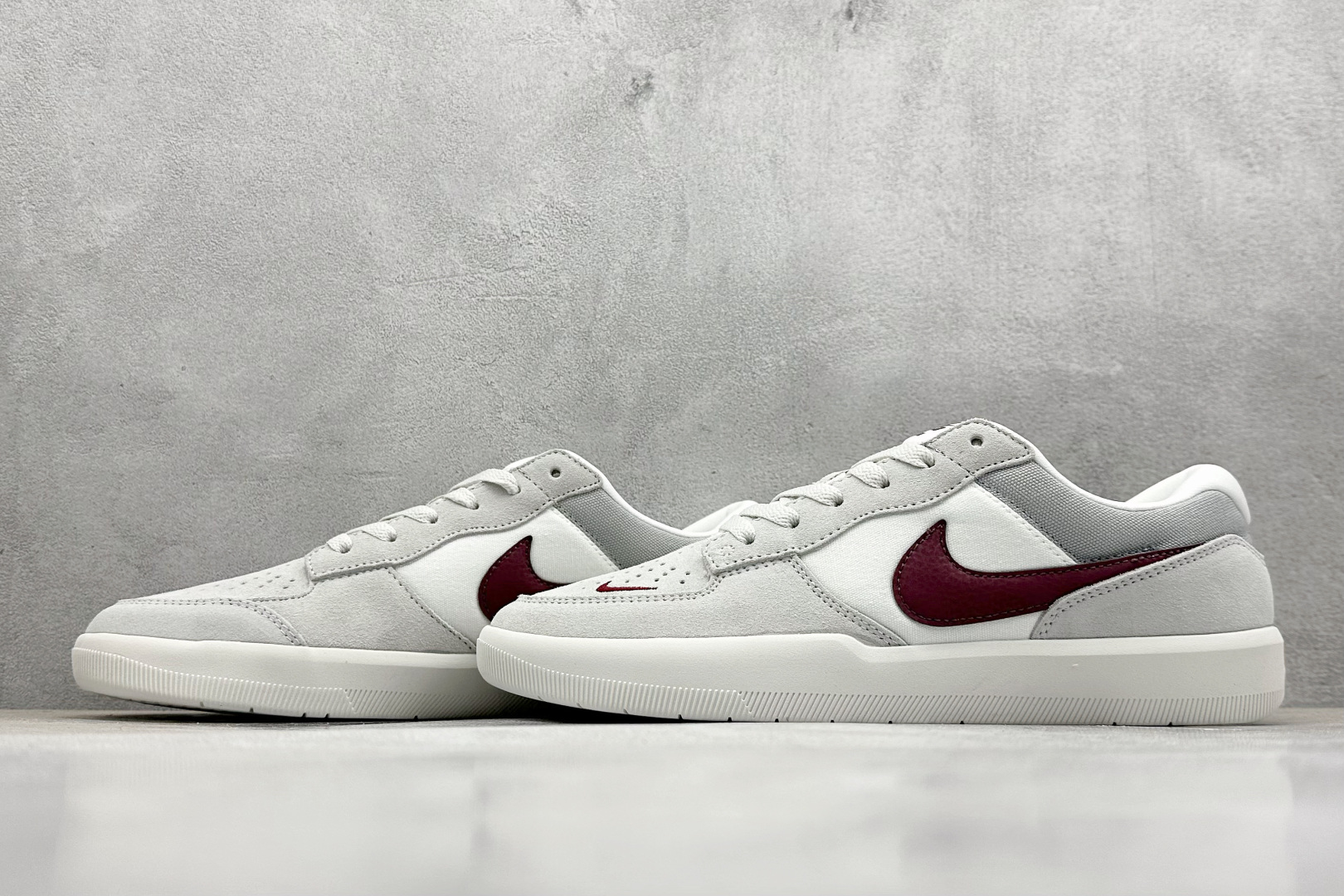  终端放店
FS版 Nike SB Force 58 硫化杯底 传统篮球风格 原楦版型
Nike SB 