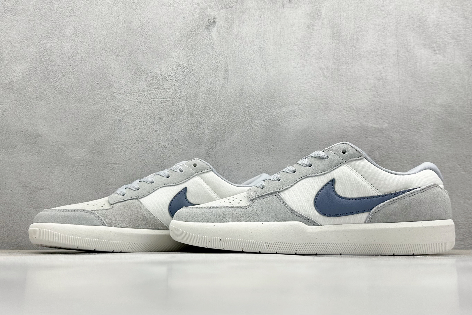  终端放店
FS版 Nike SB Force 58 硫化杯底 传统篮球风格 原楦版型
Nike SB 