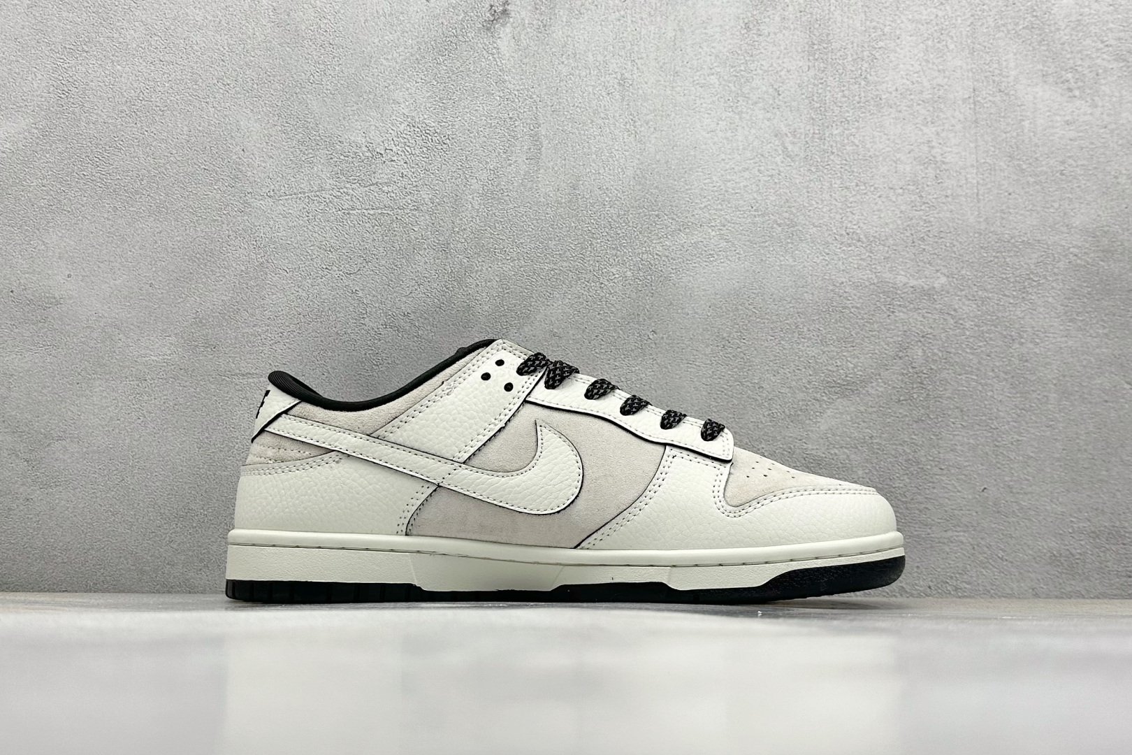  终端放店
XC版 Nike SB Dunk Low“SUP联名——米白” 周年高端定制 低帮休闲板鞋 