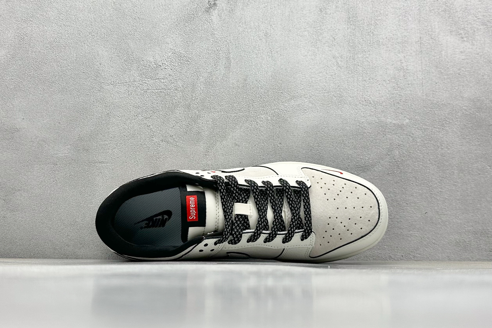  终端放店
XC版 Nike SB Dunk Low“SUP联名——米白” 周年高端定制 低帮休闲板鞋 