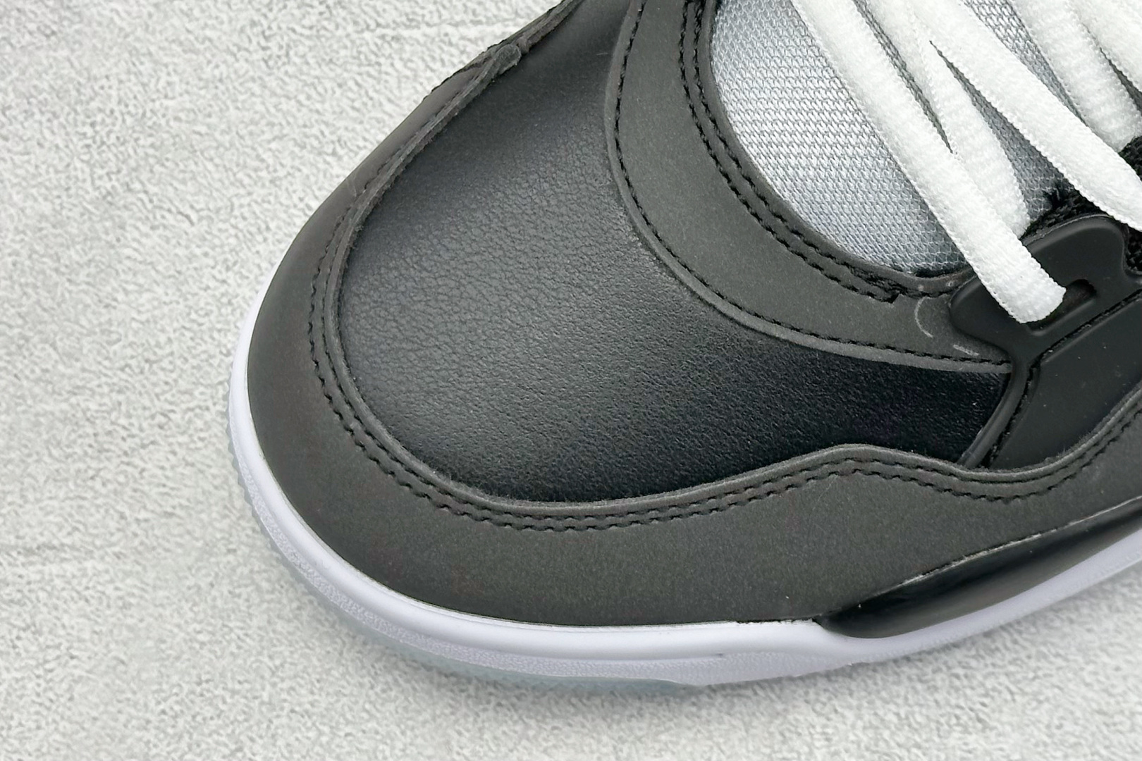 终端放店
F版 Nike Air Jordan 4 Retro RM 乔丹四代
纯原大厂出品
Air
