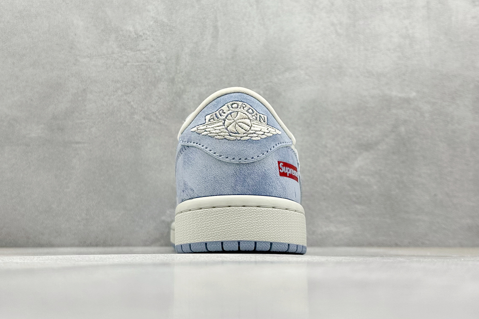 终端放店
XC版 Travis Scott x Nike Air Jordan 1 Low x Sup