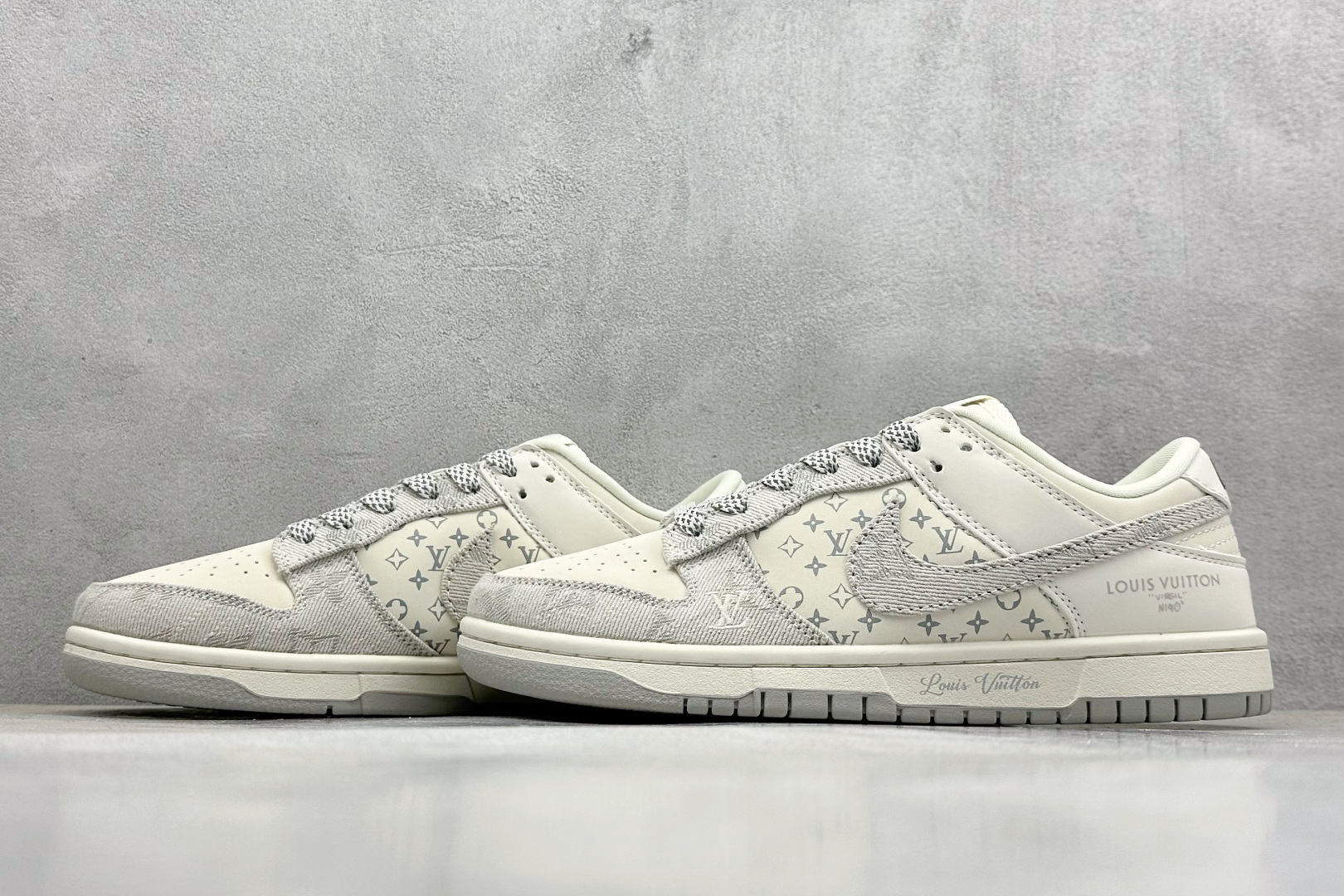  终端放店
XC版 Nk SB Dunk Low LV联名-米灰牛仔 周年高端定制 低帮休闲板鞋 
#定