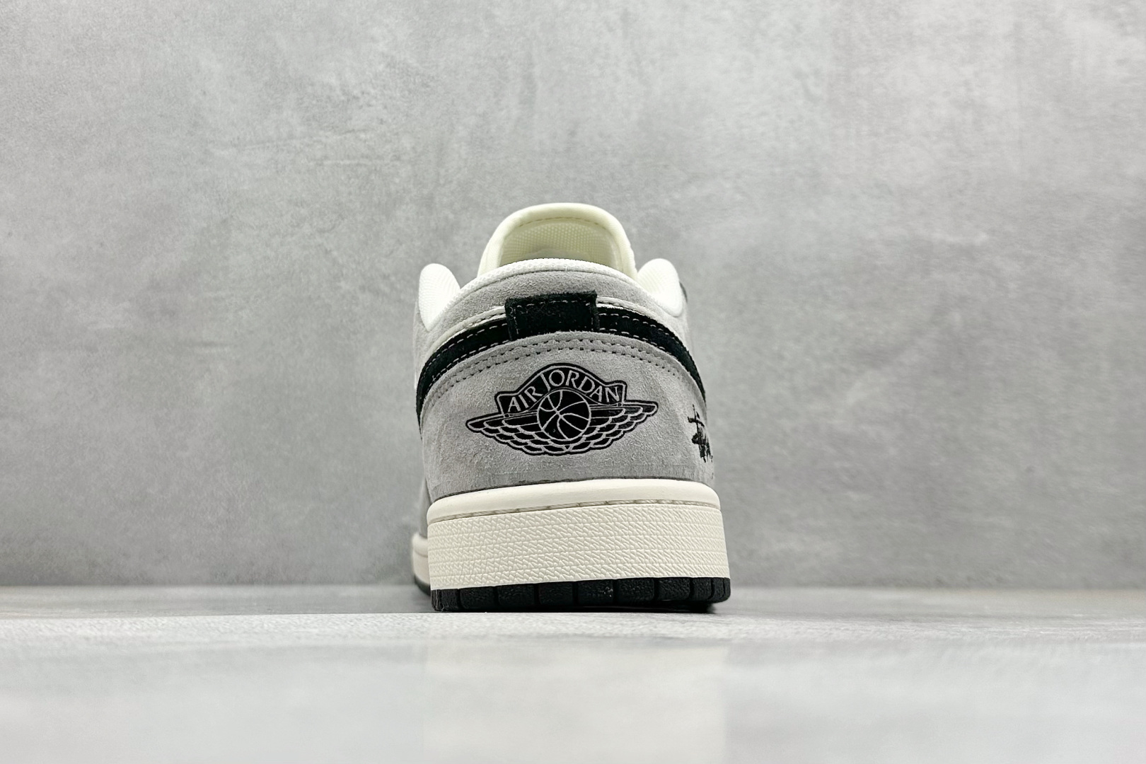 XC版 Air Jordan 1 Low AJ1 乔1 斯图西联名 黑勾 高端定制 低帮复古篮球鞋 XX3318-508