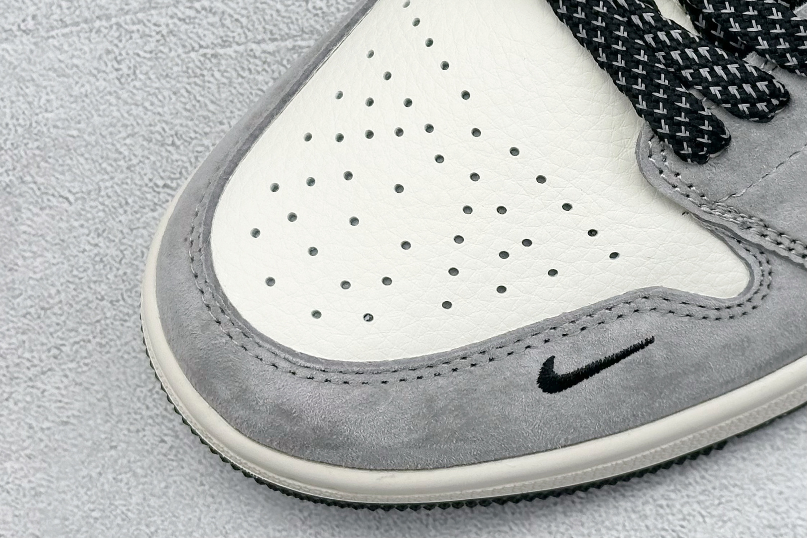 XC版 Air Jordan 1 Low AJ1 乔1 斯图西联名 黑勾 高端定制 低帮复古篮球鞋 XX3318-508