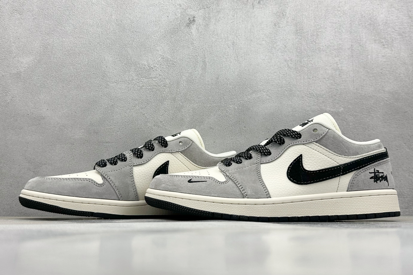 XC版 Air Jordan 1 Low AJ1 乔1 斯图西联名 黑勾 高端定制 低帮复古篮球鞋 XX3318-508
