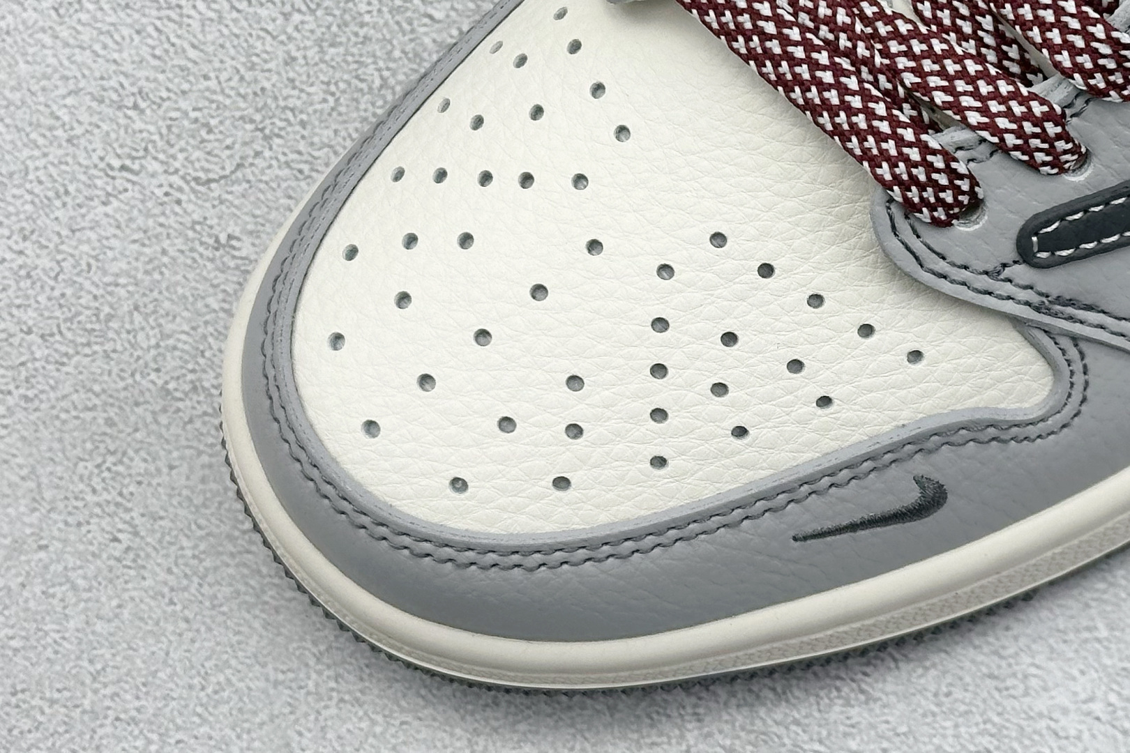 终端放店
XC版 Travis Scott x Fragment Design x Air Jorda