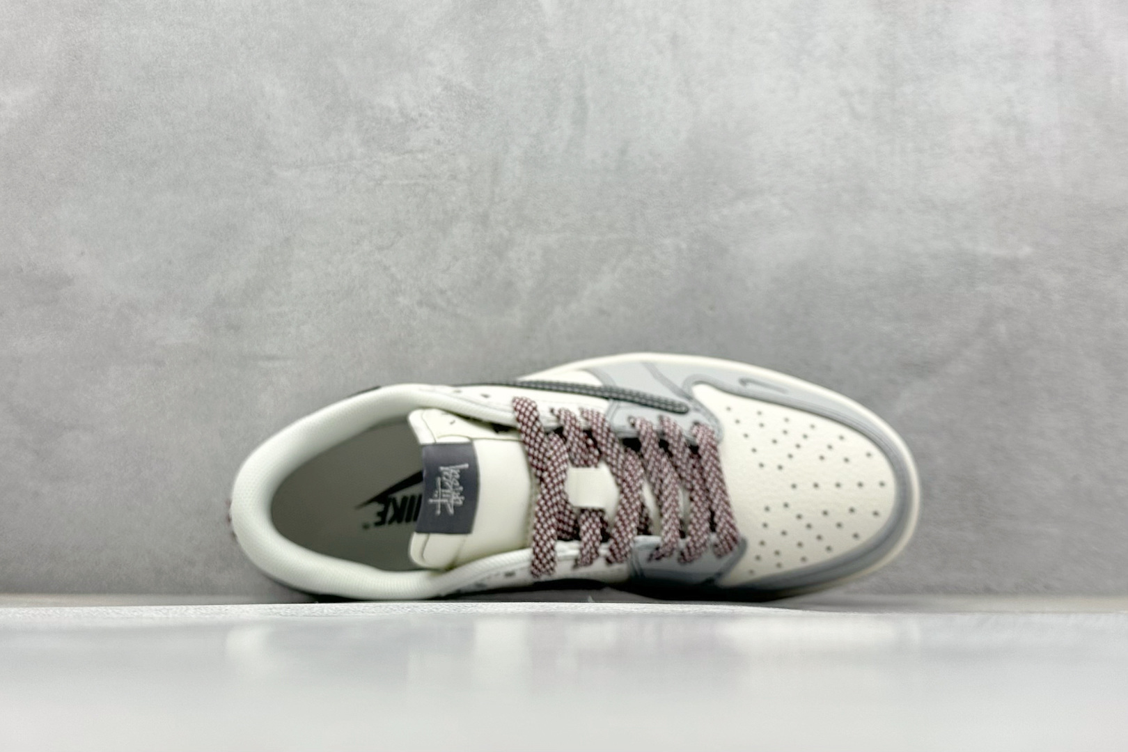 终端放店
XC版 Travis Scott x Fragment Design x Air Jorda