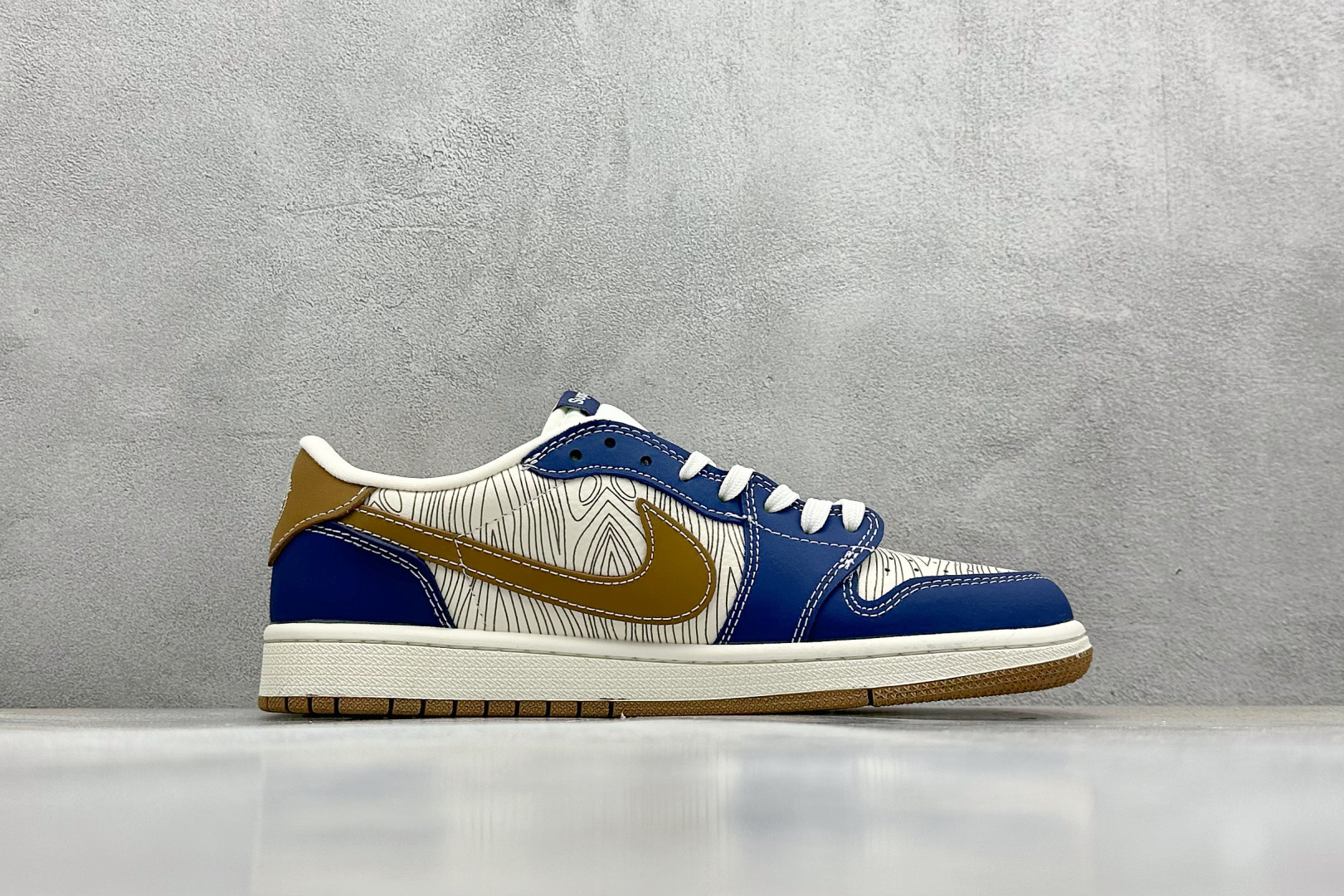 终端放店
XC版 Travis Scott x Fragment Design x Air Jorda