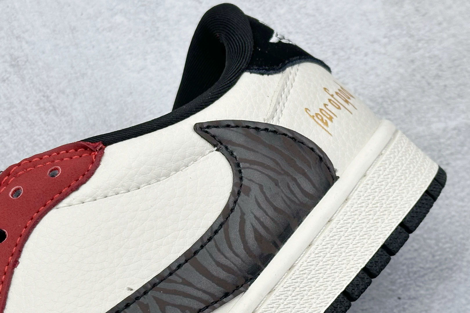 终端放店
XC版 Travis Scott x Fragment Design x Air Jorda