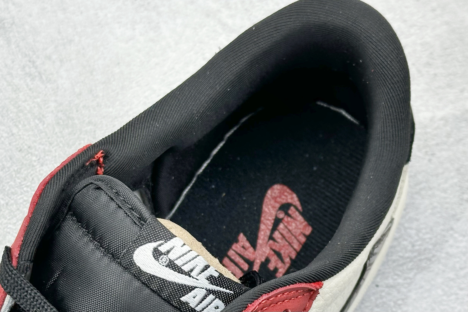 终端放店
XC版 Travis Scott x Fragment Design x Air Jorda
