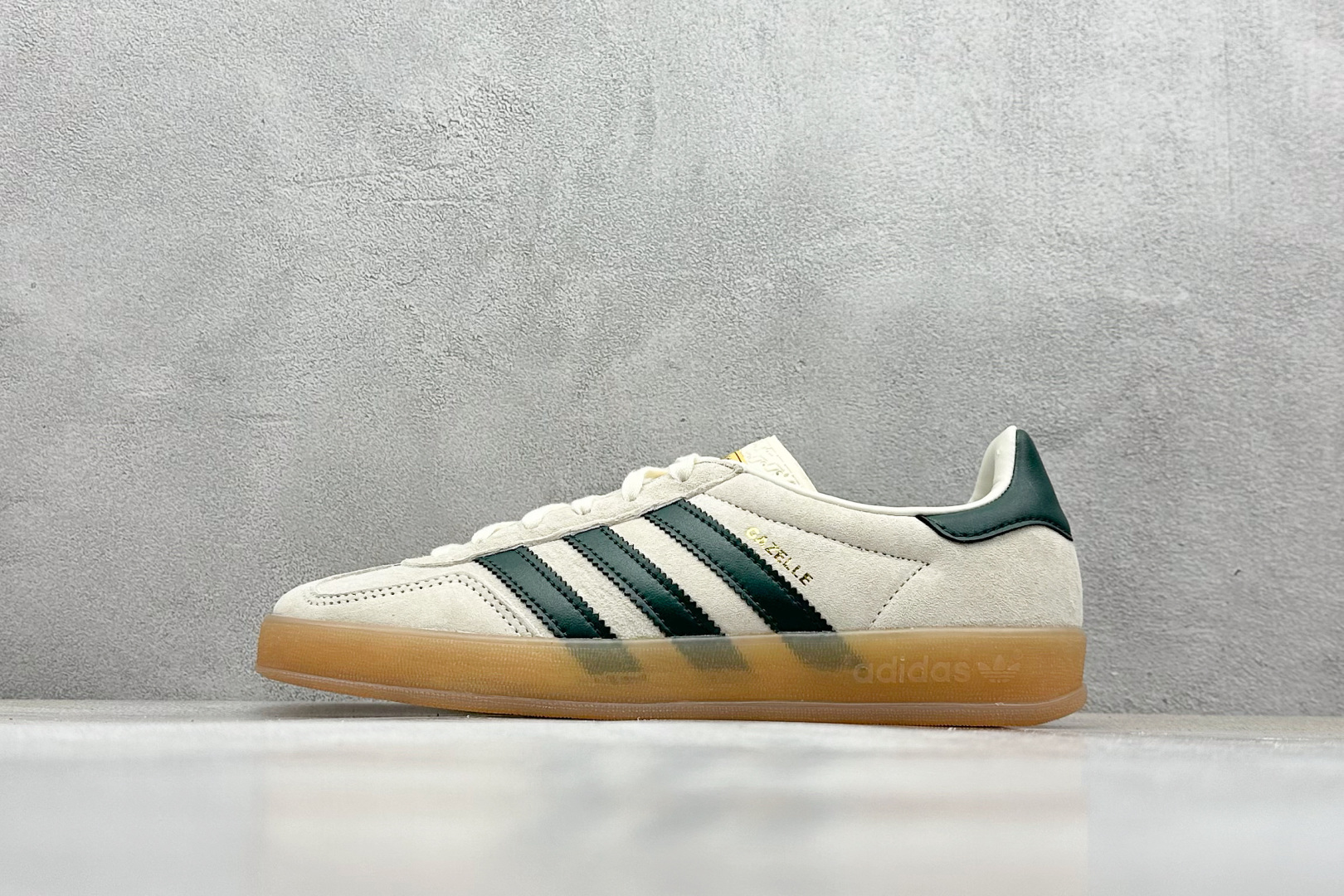  终端放店
XD版 AD Originals Gazelle INdoor 三叶草休闲防滑耐磨低帮板鞋 