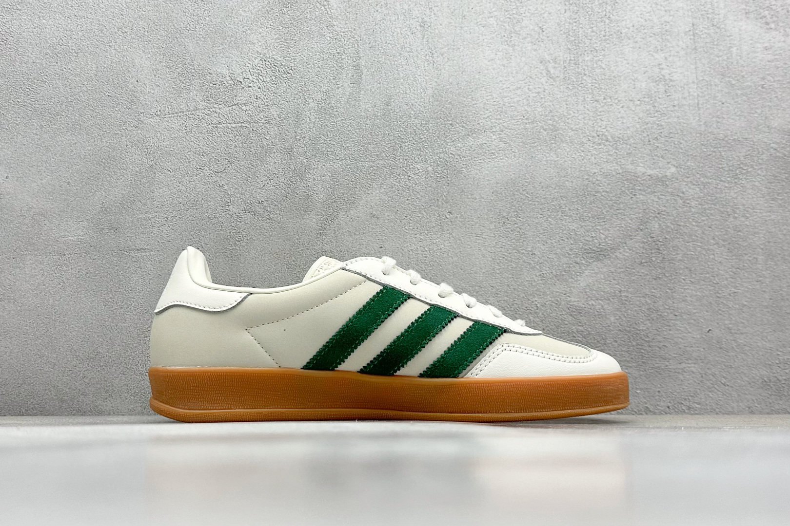  终端放店
XD版 AD Originals Gazelle INdoor 三叶草休闲防滑耐磨低帮板鞋 