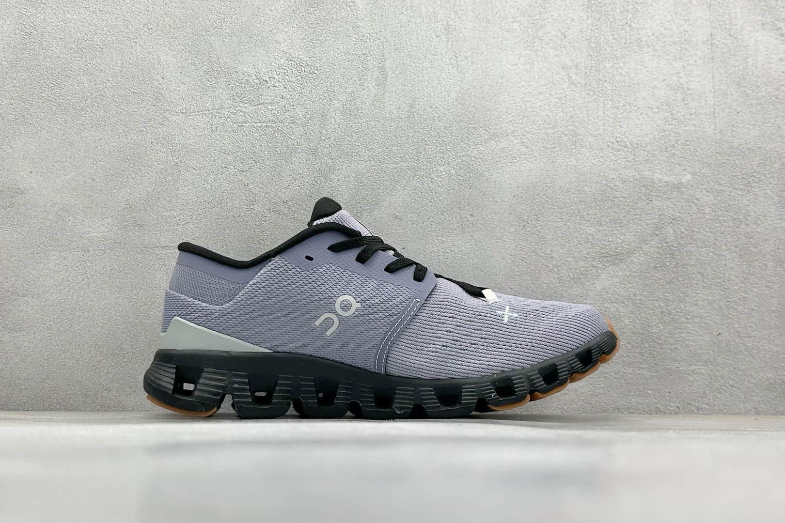  
XL版 On昂跑 Cloudtilt Loewe
户外街头机能风跑步鞋
Cloud Hi Edge户