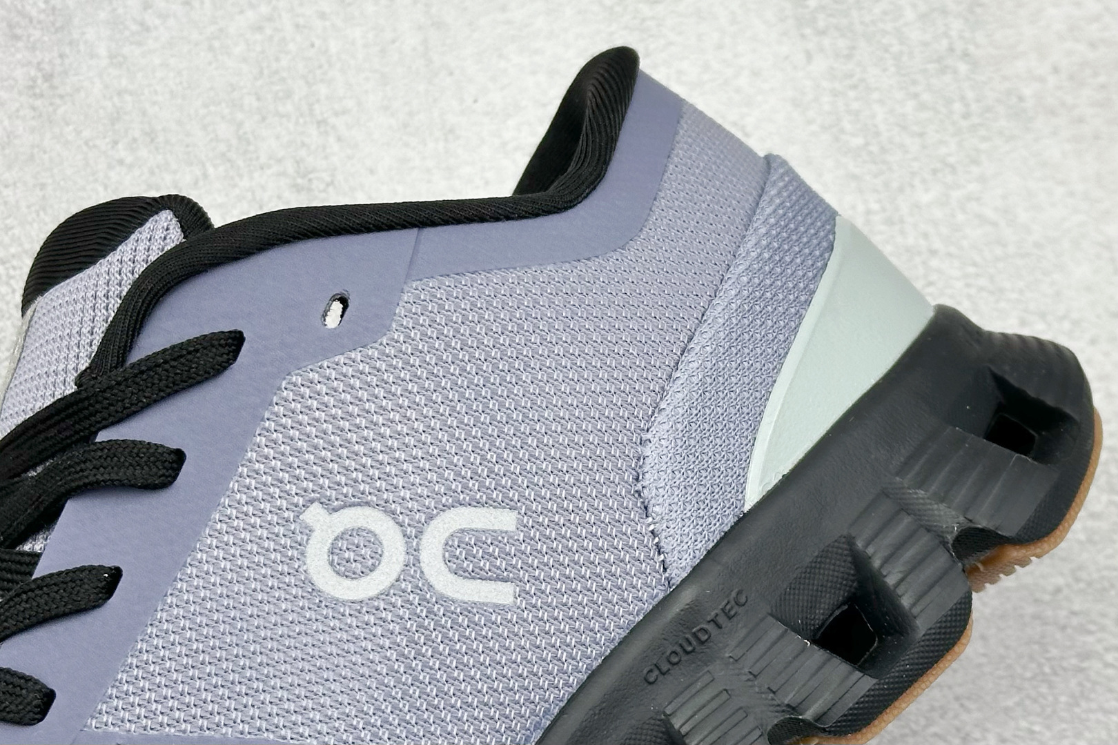  
XL版 On昂跑 Cloudtilt Loewe
户外街头机能风跑步鞋
Cloud Hi Edge户
