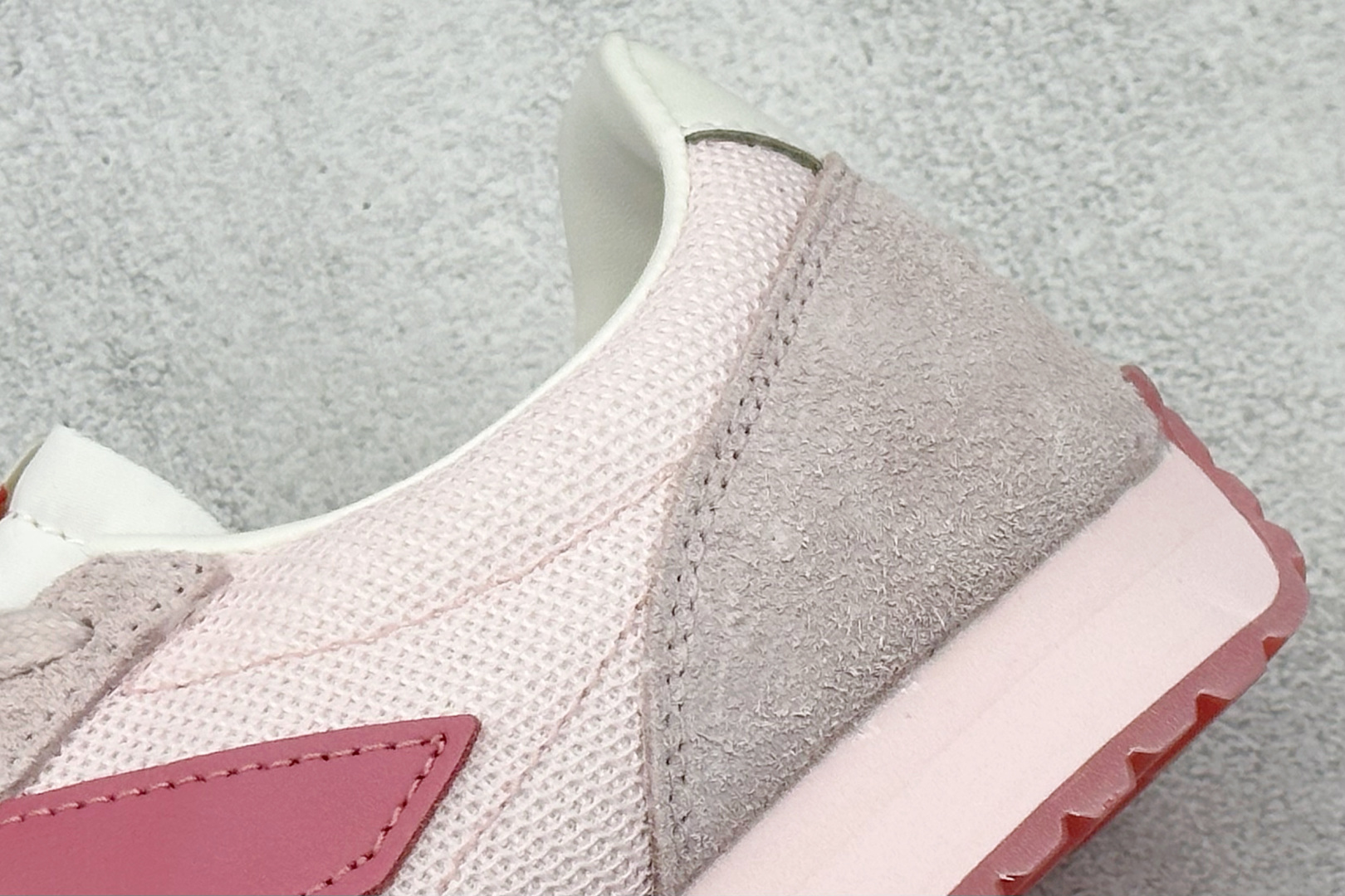  
New Balance NB471系列织物牛剖层革生活休闲鞋 

货号：U471FP
尺码：36 