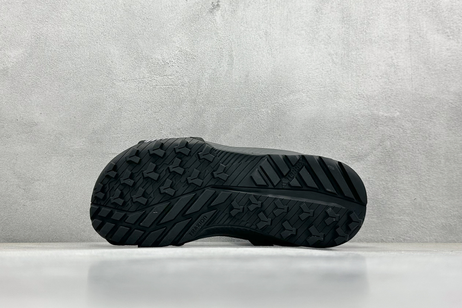  
AD TERREX HYDROTERRA 防滑耐磨 运动休闲沙滩凉鞋 


货号：ID4262
尺码