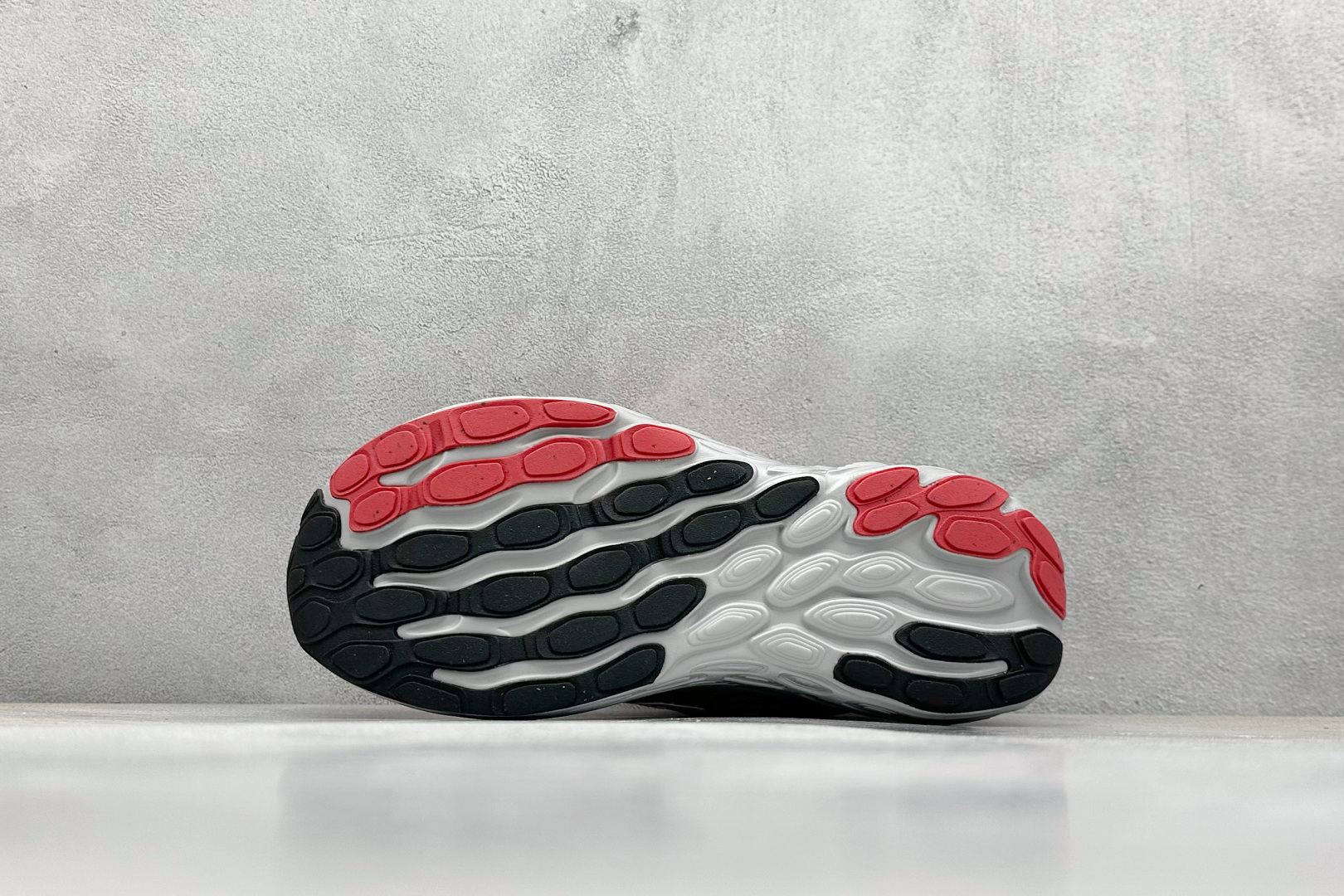  
New Balance NB Fresh Foam Evoz
舒适耐磨低帮跑步鞋 
受到Fresh 