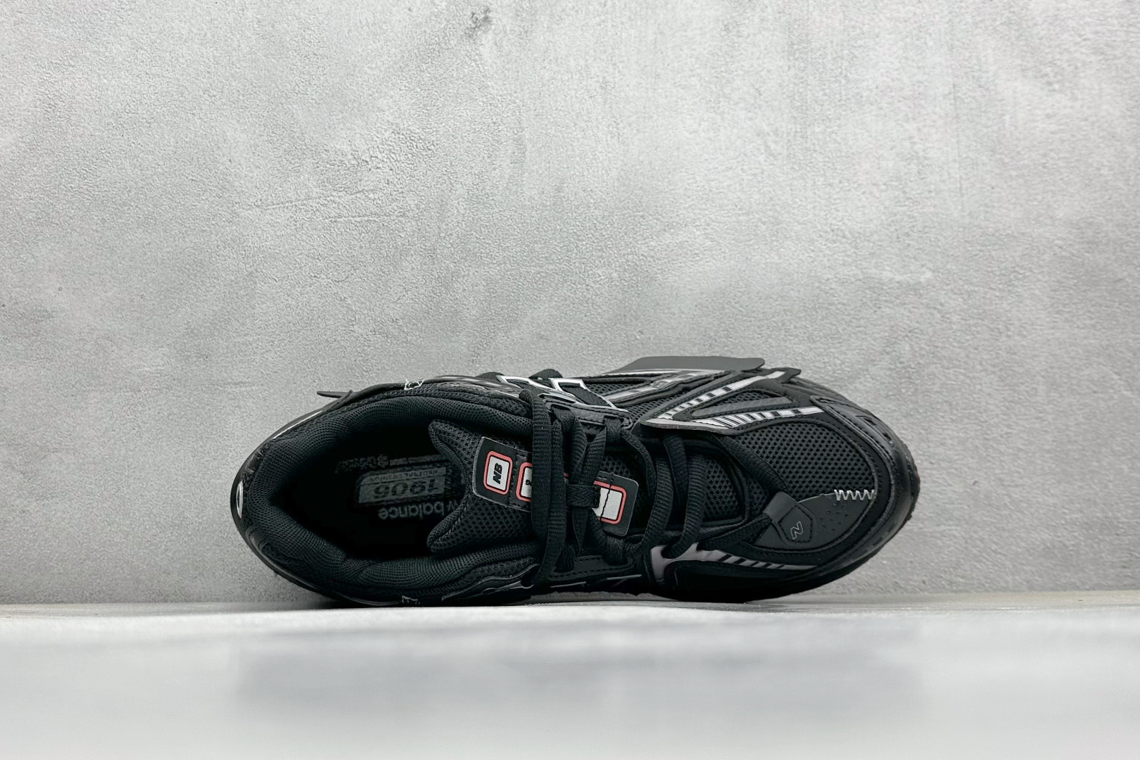  
New Balance M1906R系列 复古老爹防滑耐磨低帮 跑步鞋 男女同款 采用轻质牛剖革拼接
