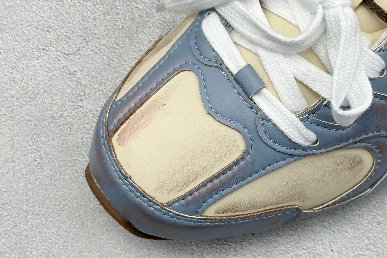  
J版 MiuMiu x New Balance 530系列 意大利奢侈品牌/缪缪联名款 低帮经典复古