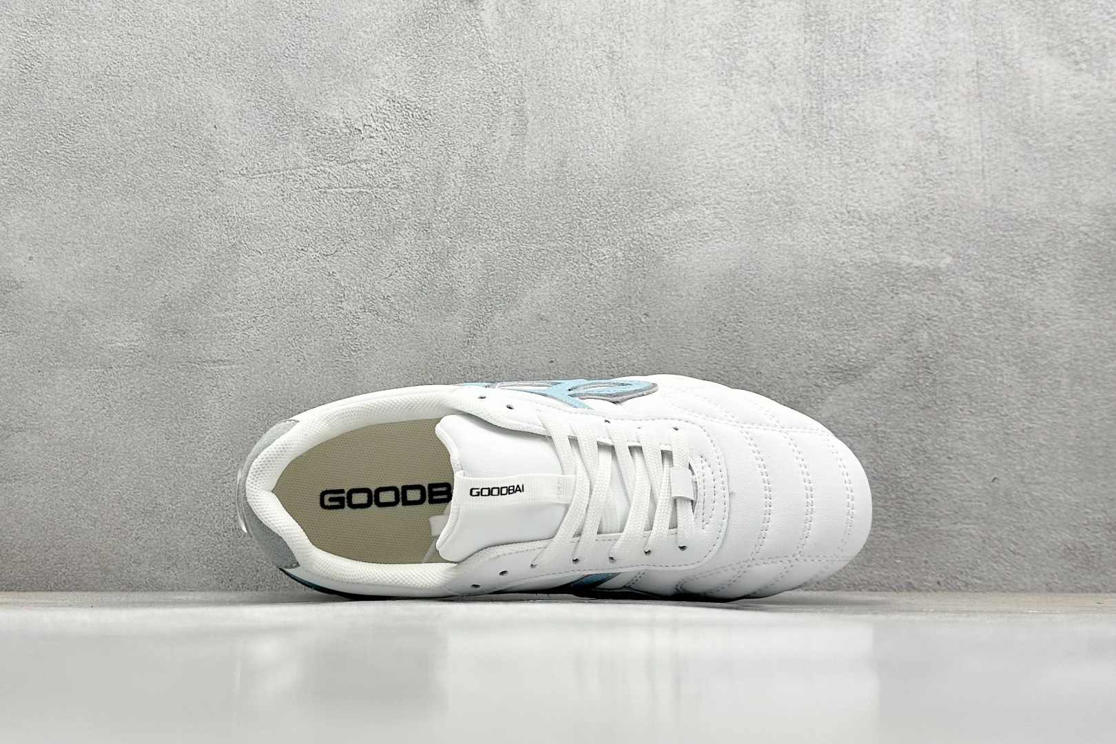  
GOODBAI 25年春季新款流浪鞋薄底轻便系带潮流德训鞋运动休闲鞋 

尺码：35-40
编码：3