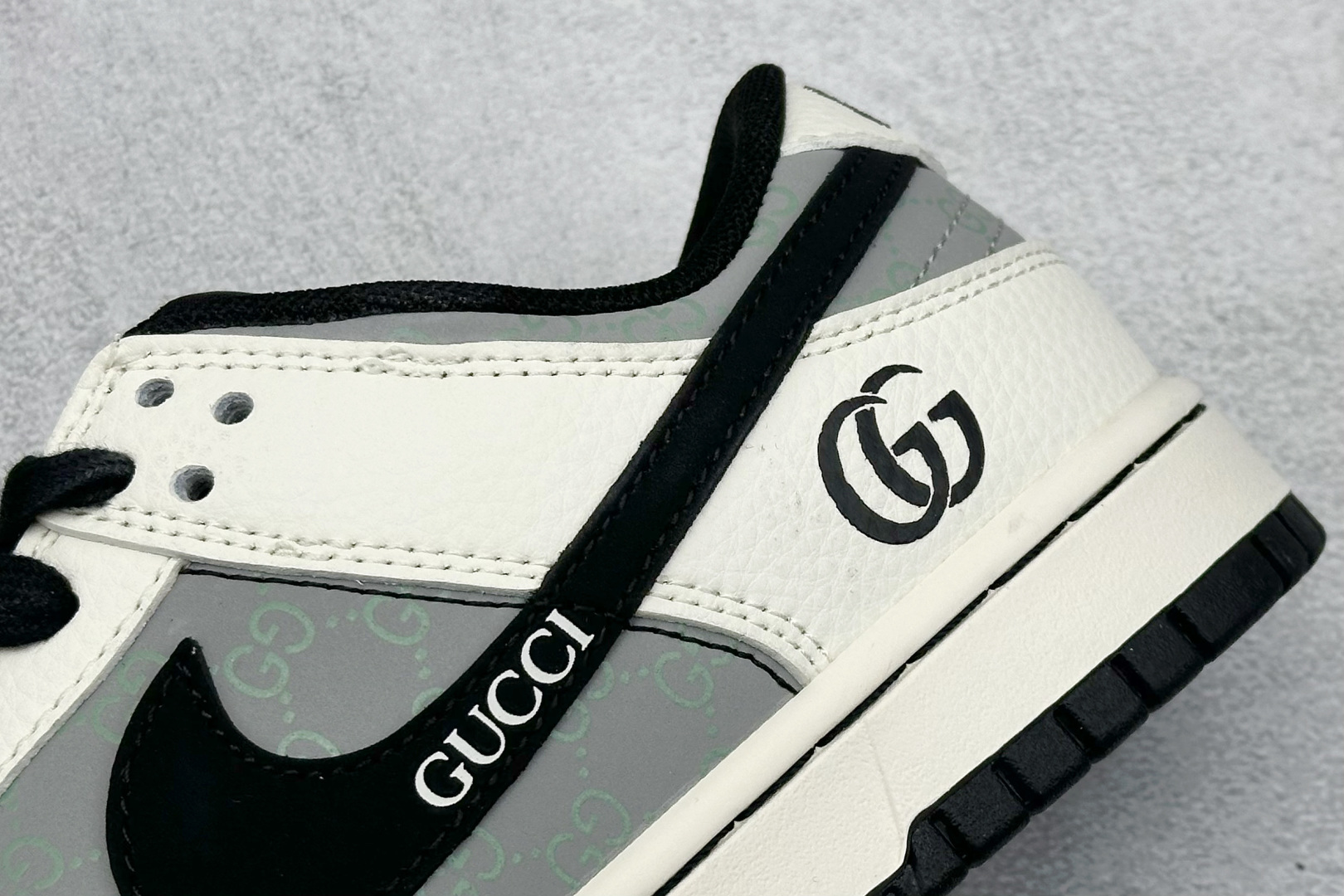 Nike SB Dunk Low x GUCCI 白灰黑小钩 XD1588-204
