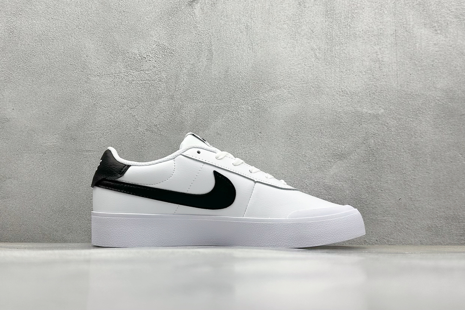  终端放店
GX版 Nike Court SHOT 时尚百搭 防滑耐磨 低帮 板鞋 

货号：FQ814