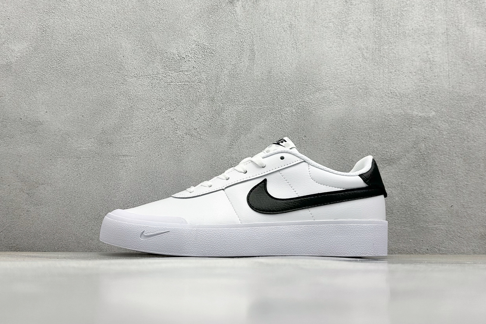  终端放店
GX版 Nike Court SHOT 时尚百搭 防滑耐磨 低帮 板鞋 

货号：FQ814