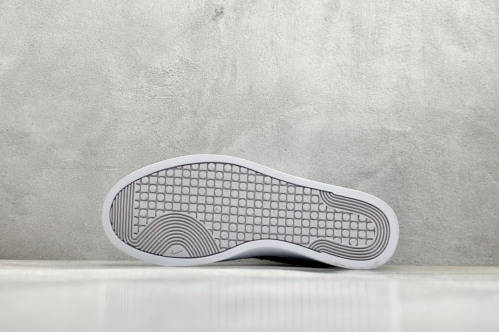  终端放店
GX版 Nike Court SHOT 时尚百搭 防滑耐磨 低帮 板鞋 

货号：FQ814