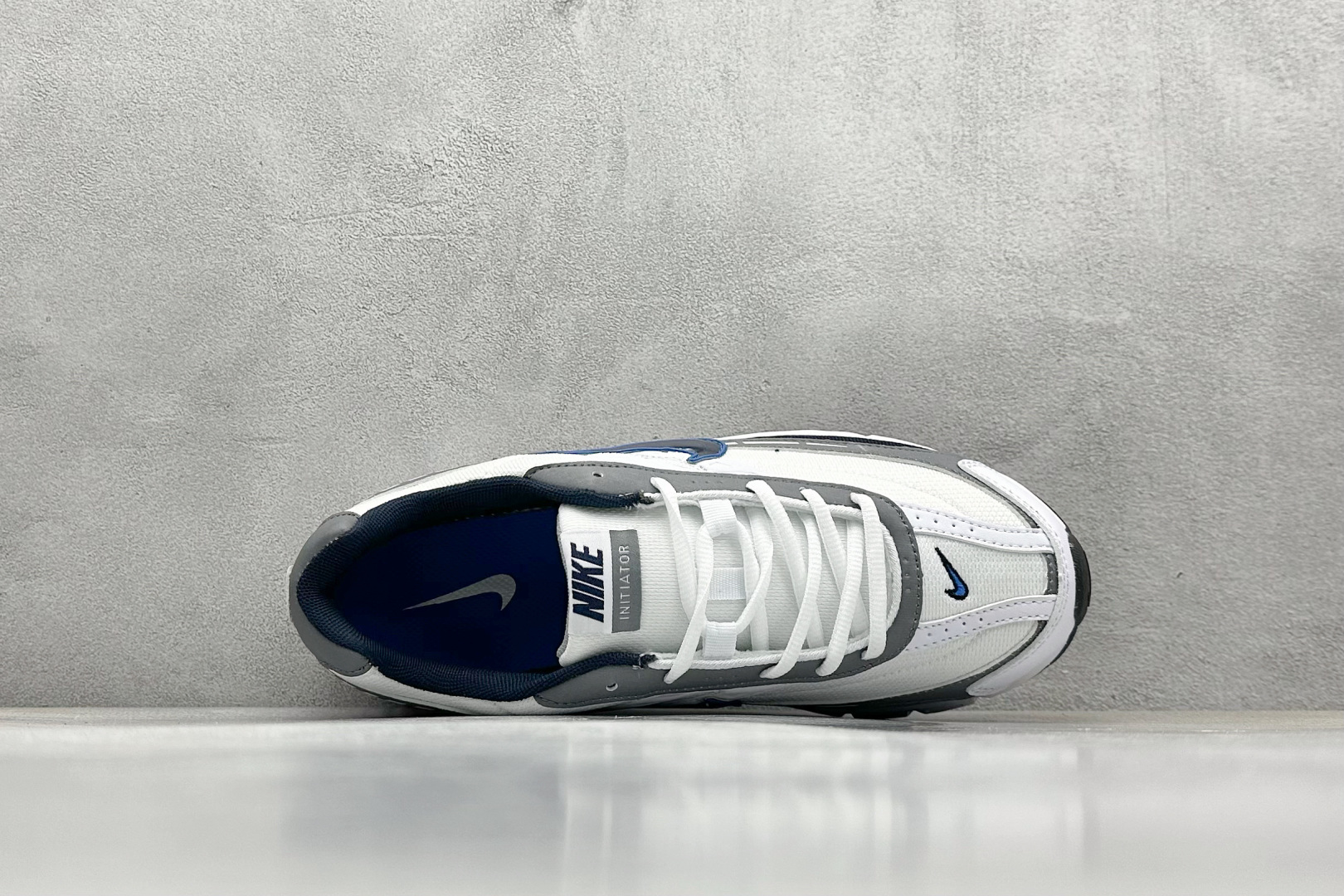  终端放店
GX版 Nike Initiator Running 耐克INS
街头超火复古老爹跑鞋 经典