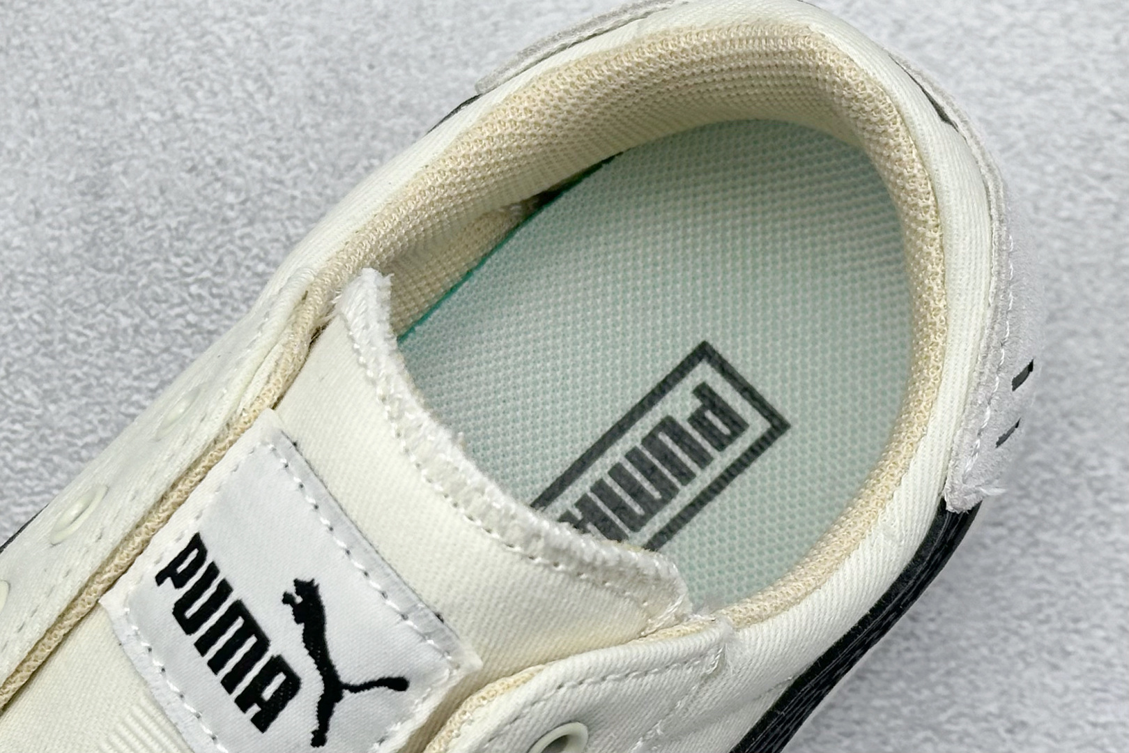  终端放店
Xs版 Puma Palermo OG  防滑耐磨低帮德训板鞋
孔眼底座和脚趾凸起由绒面革材