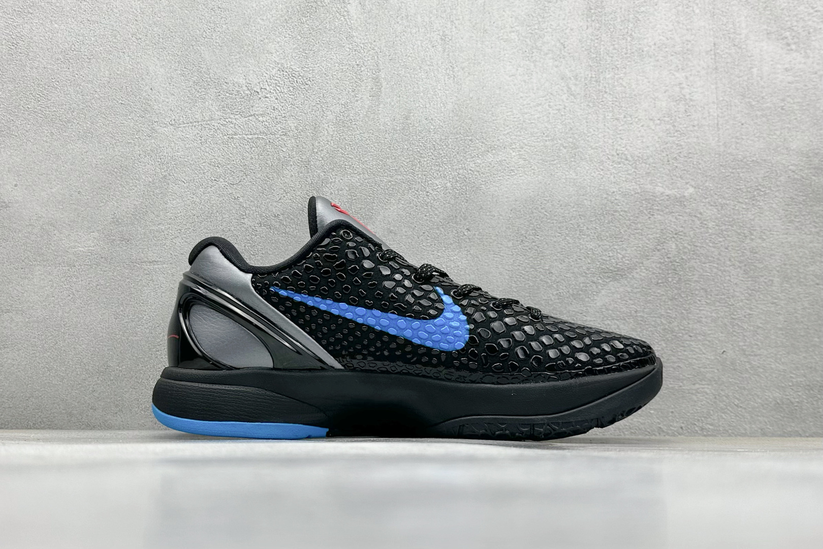  终端放店
CK版 NK Zoom Kobe 6 科比六代 
前后气垫加持 信仰绝不减配 市售唯一PRO