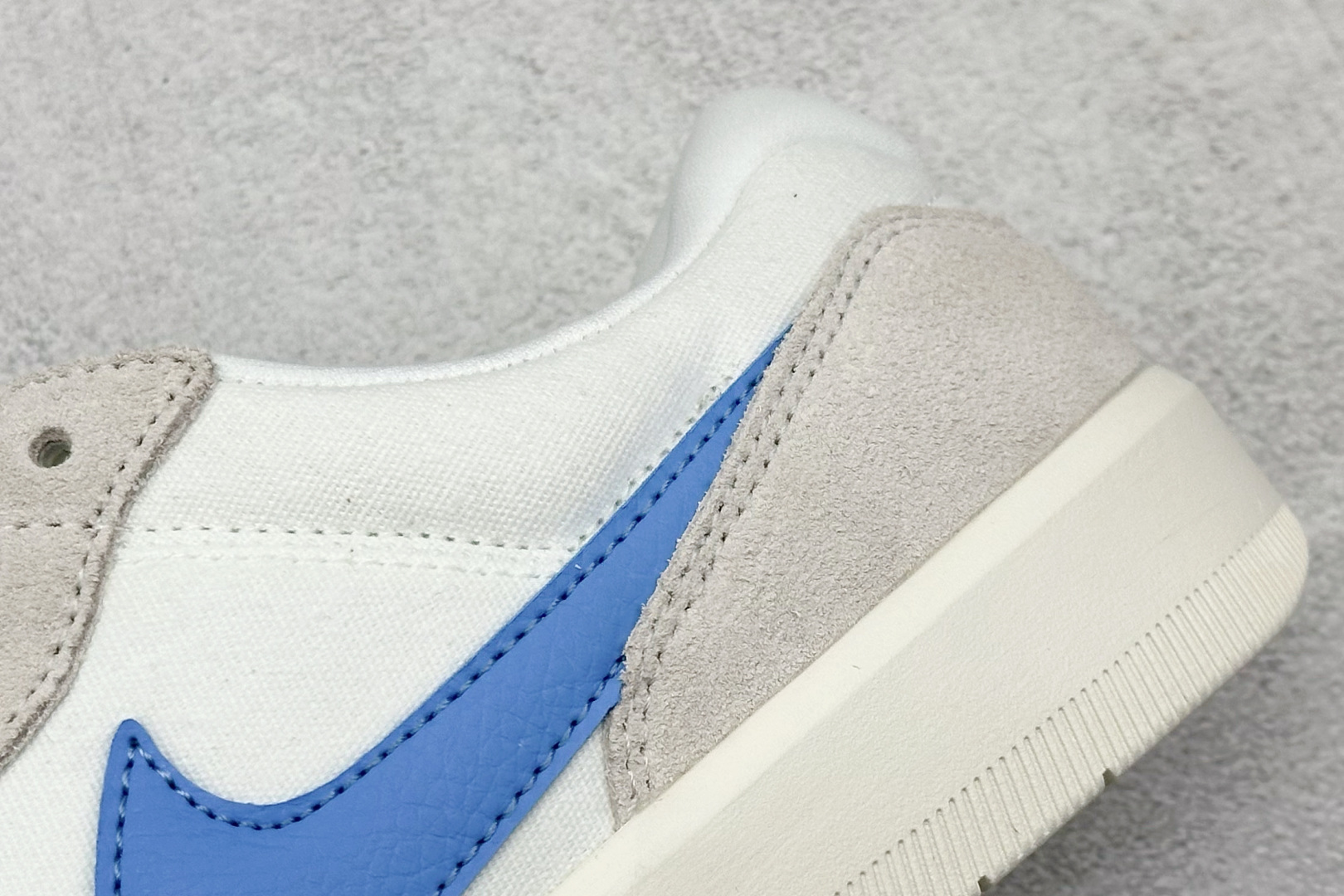  终端放店
FS版 Nike SB Force 58 硫化杯底 传统篮球风格 原楦版型
Nike SB 