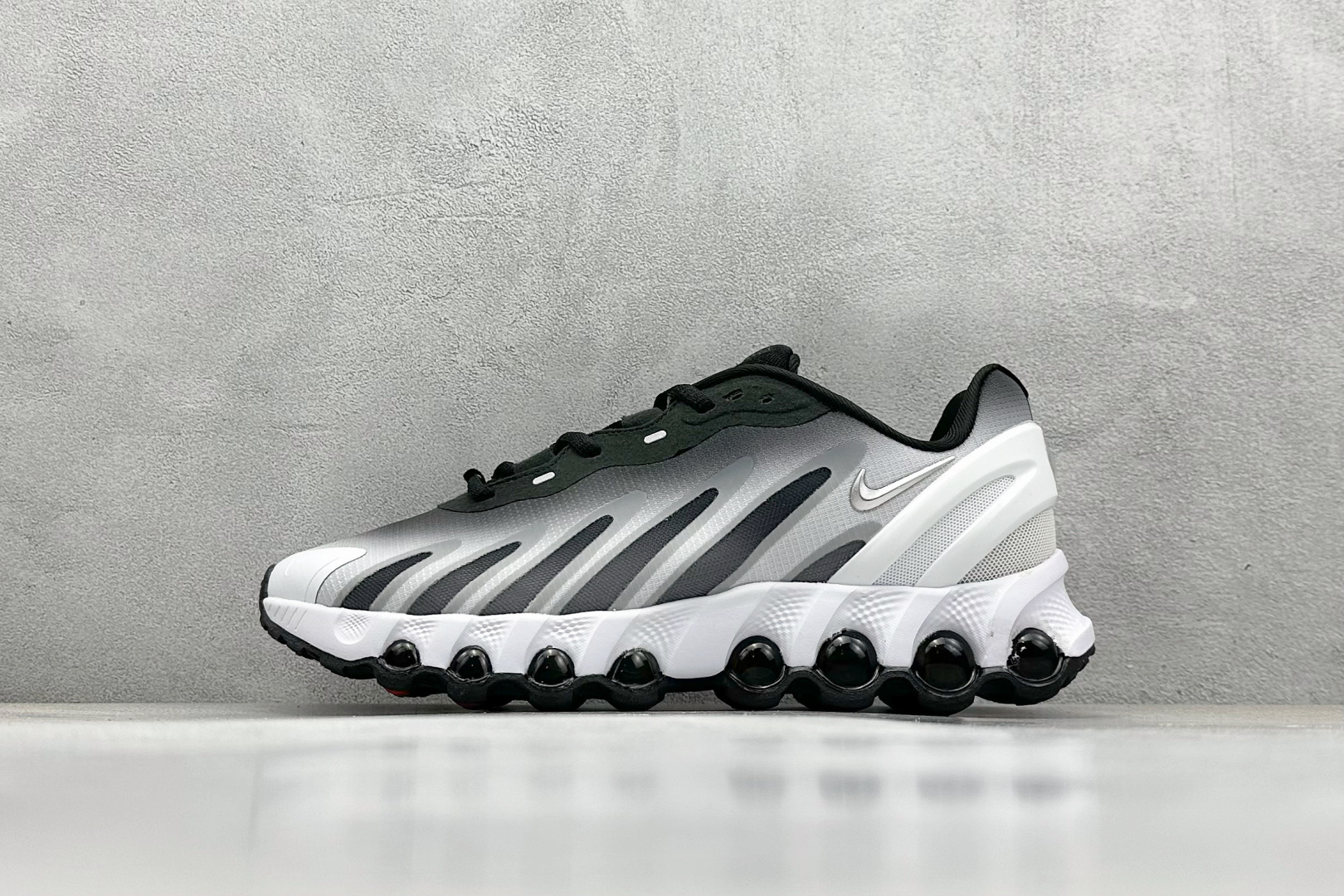  终端放店
YH版 Nk Air Max Dn8 耐克运动舒适减震气垫跑步鞋
#鞋款旨在透过 Dyna