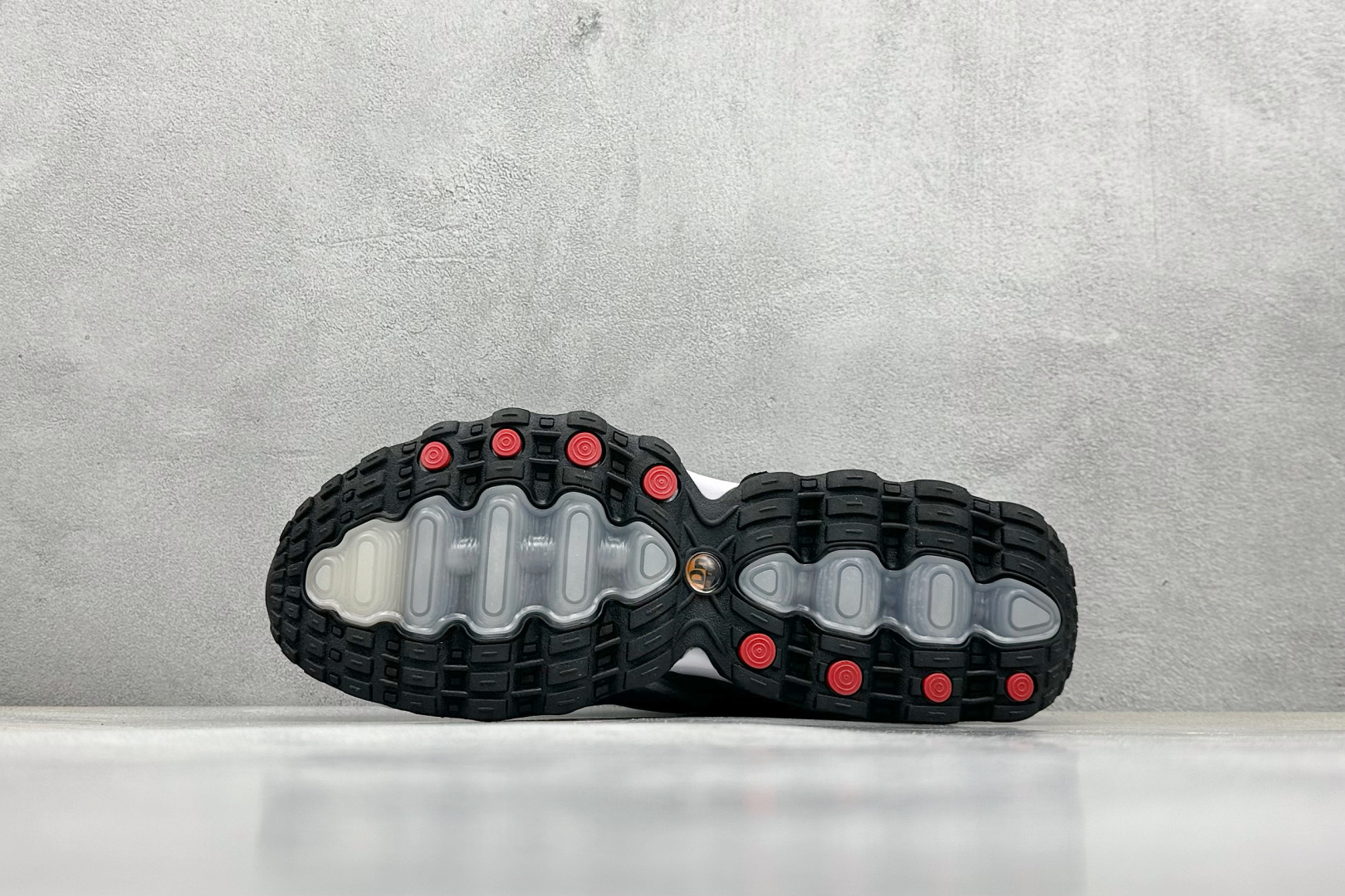  终端放店
YH版 Nk Air Max Dn8 耐克运动舒适减震气垫跑步鞋
#鞋款旨在透过 Dyna