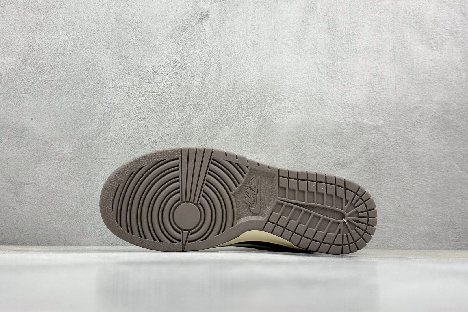  终端放店
XC版 Nk SB Dunk Low LV联名-牛仔拼接 周年高端定制 低帮休闲板鞋
#定