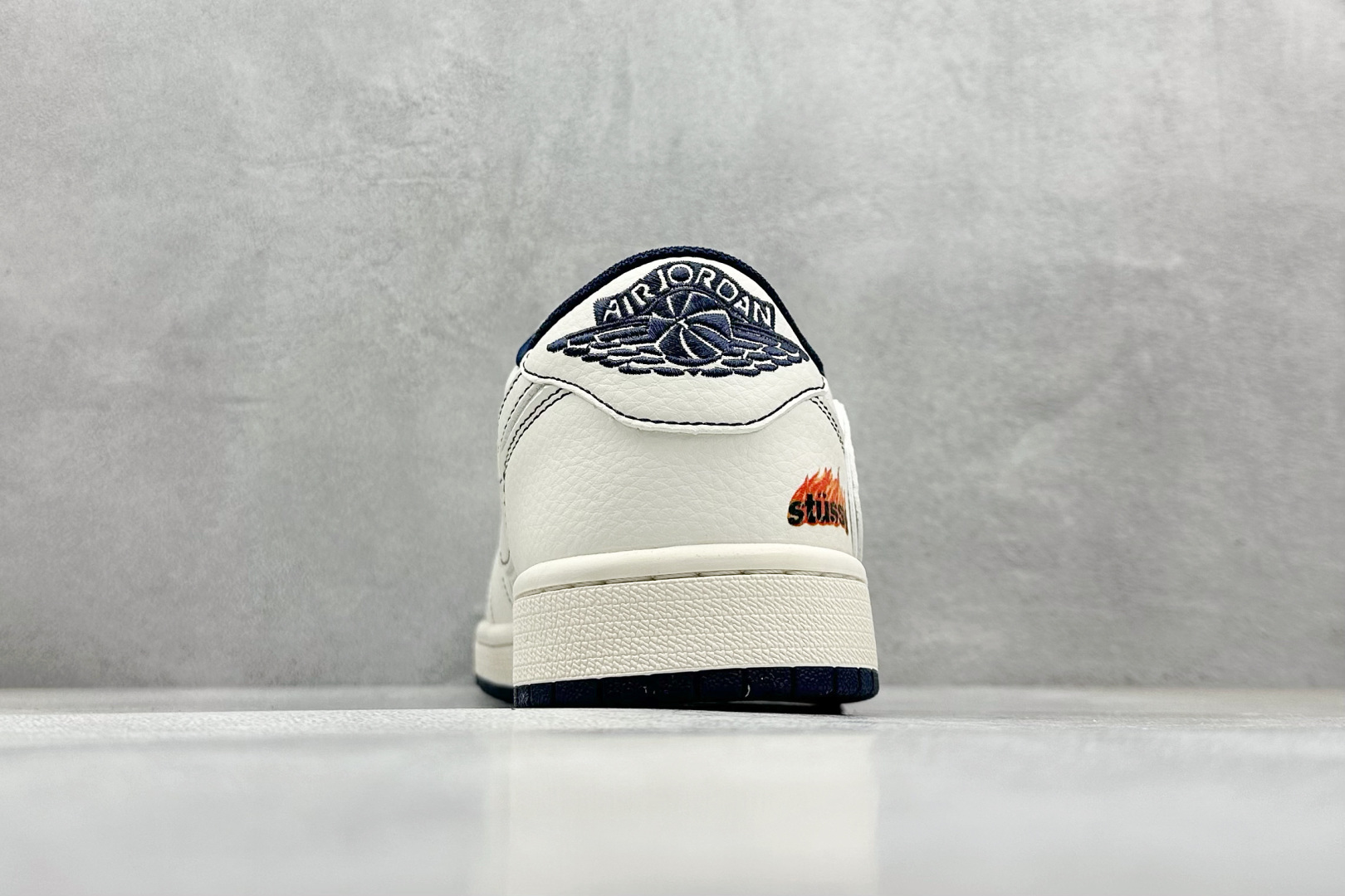 终端放店
XC版 Travis Scott x Fragment Design x Air Jorda