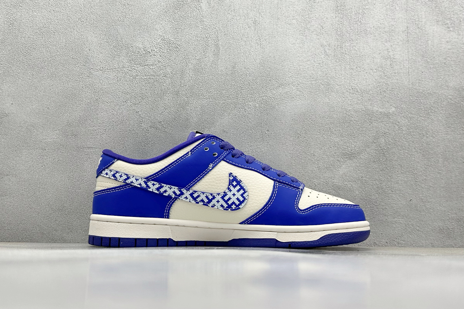  终端放店
XC版 Nike SB Dunk Low UN系列 马赛克蓝勾 周年高端定制 低帮休闲板鞋
