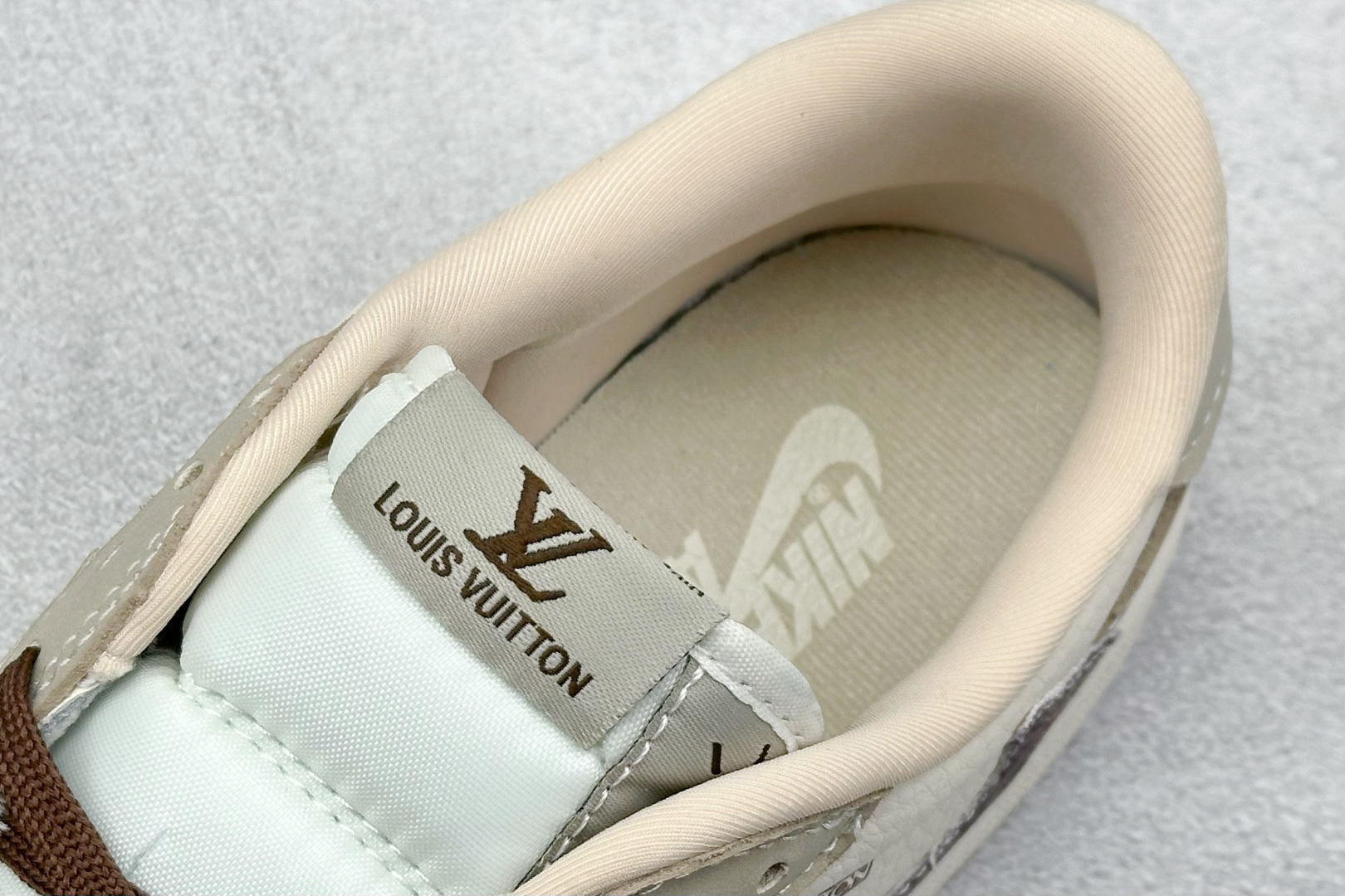 终端放店
XC版 Travis Scott x Fragment Design x Air Jorda