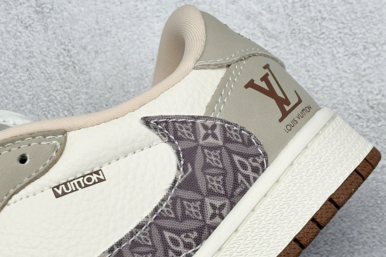 终端放店
XC版 Travis Scott x Fragment Design x Air Jorda