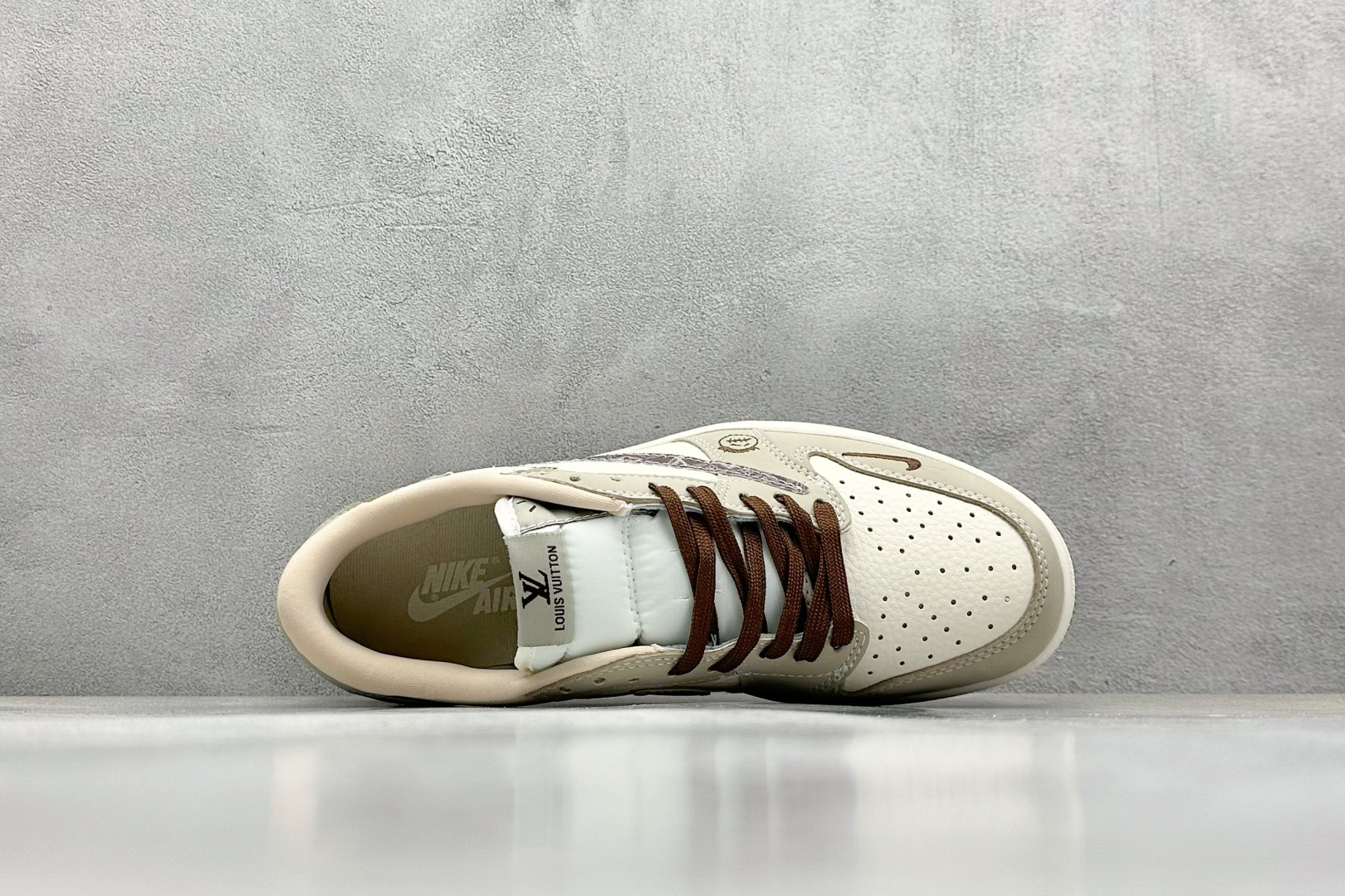 终端放店
XC版 Travis Scott x Fragment Design x Air Jorda