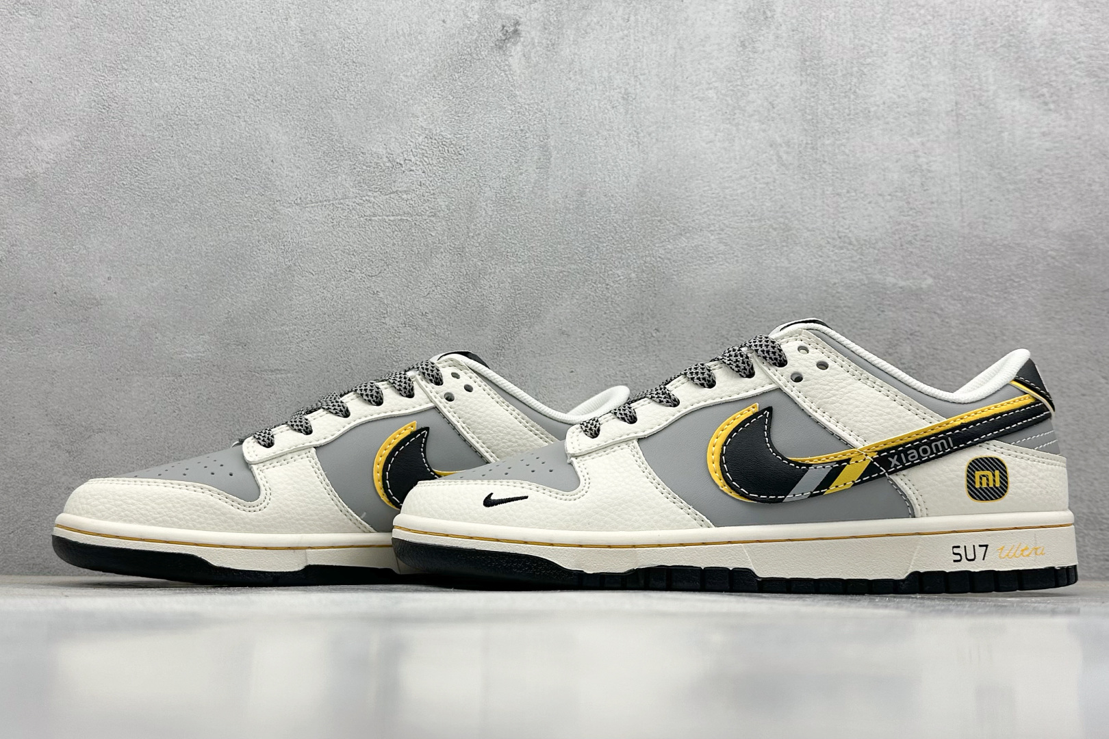  终端放店
XC版 Nike SB Dunk Low 小米联名 Su7 Ultru 周年高端定制 低帮休