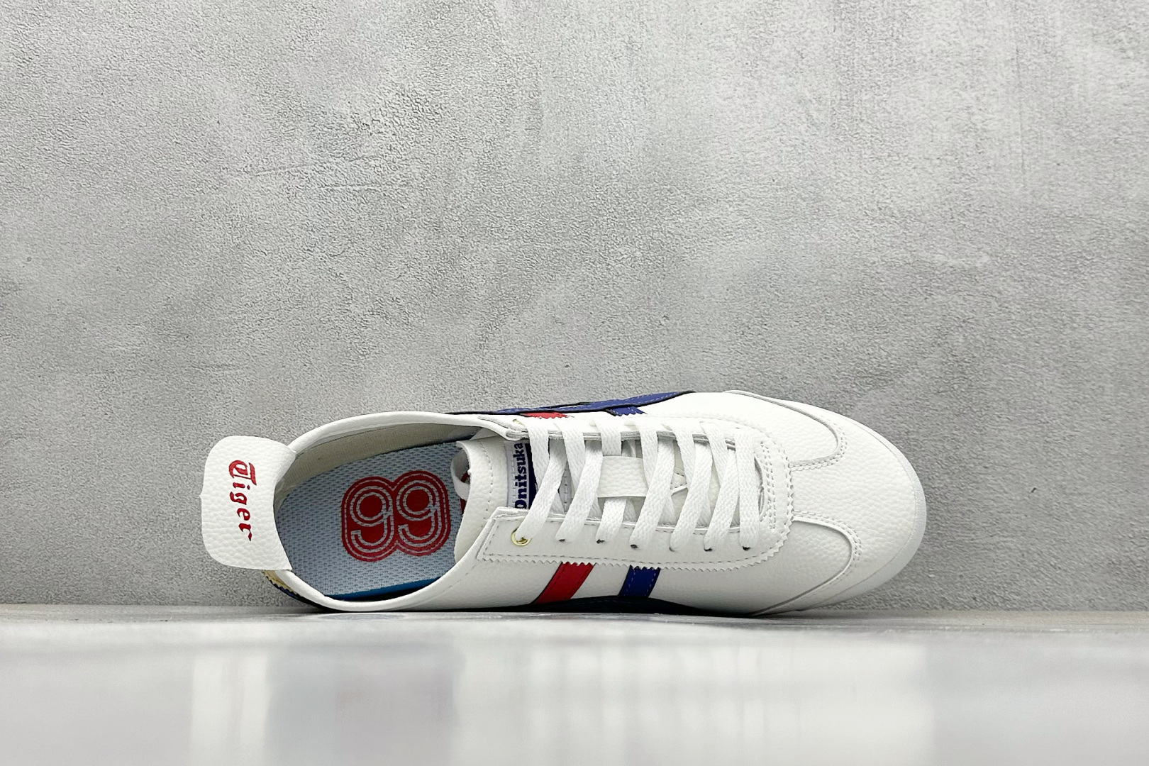  终端放店
SF版 鬼塚虎/Onitsuka Tiger Mexico 66®经典墨西哥系列低帮复古经典