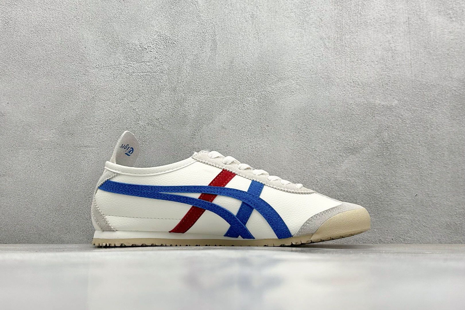  终端放店
SF版 鬼塚虎/Onitsuka Tiger Mexico 66®经典墨西哥系列低帮复古经典