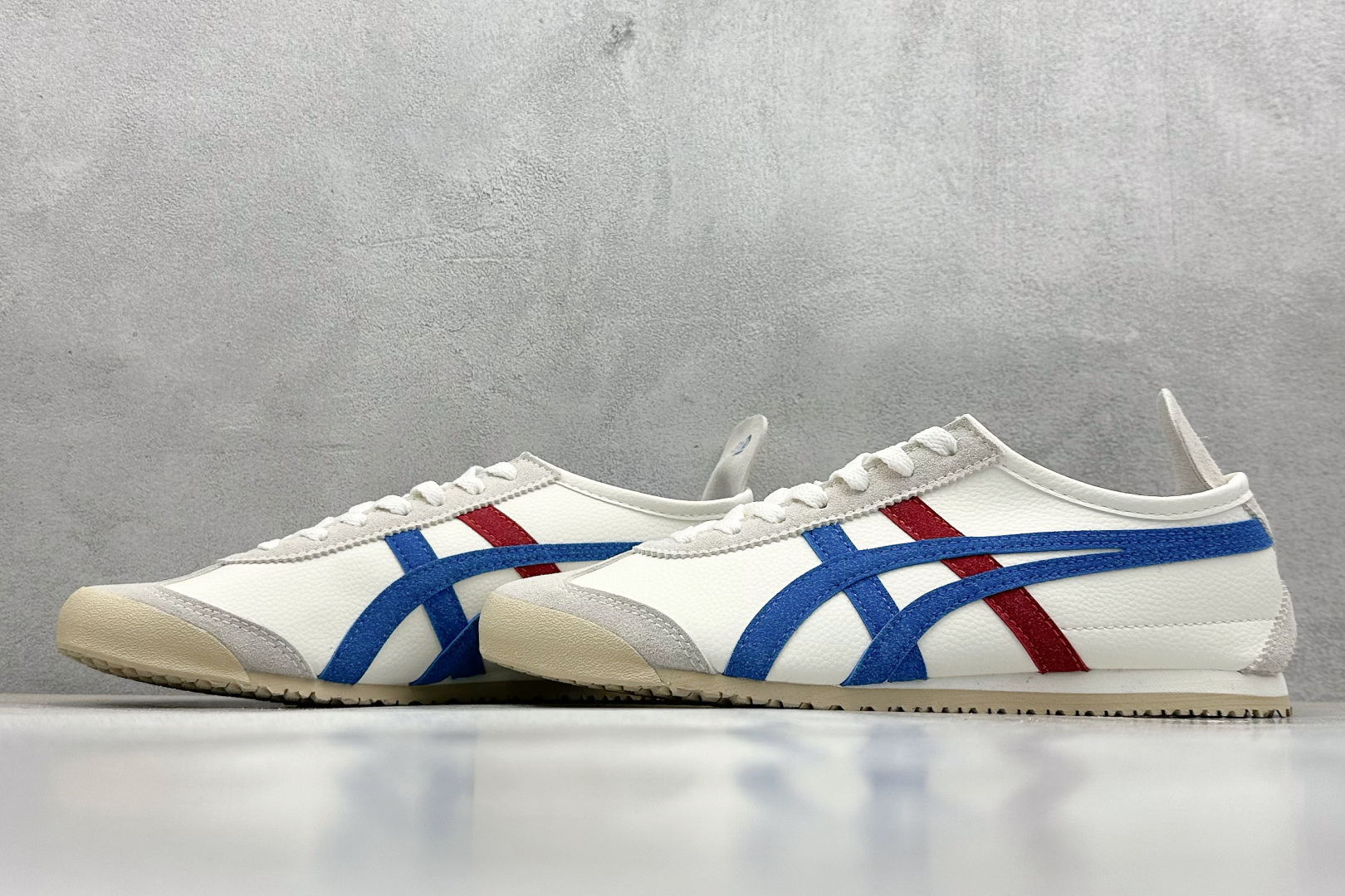  终端放店
SF版 鬼塚虎/Onitsuka Tiger Mexico 66®经典墨西哥系列低帮复古经典