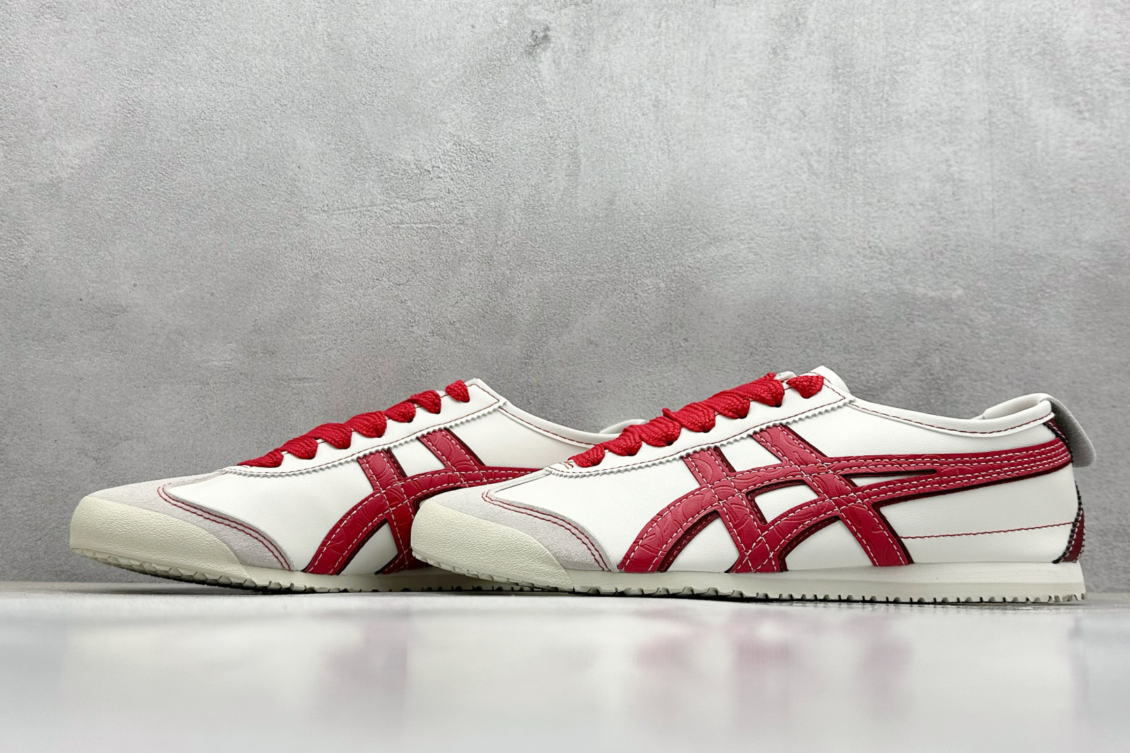  终端放店
SF版 鬼塚虎/Onitsuka Tiger Mexico 66®经典墨西哥系列低帮复古经典