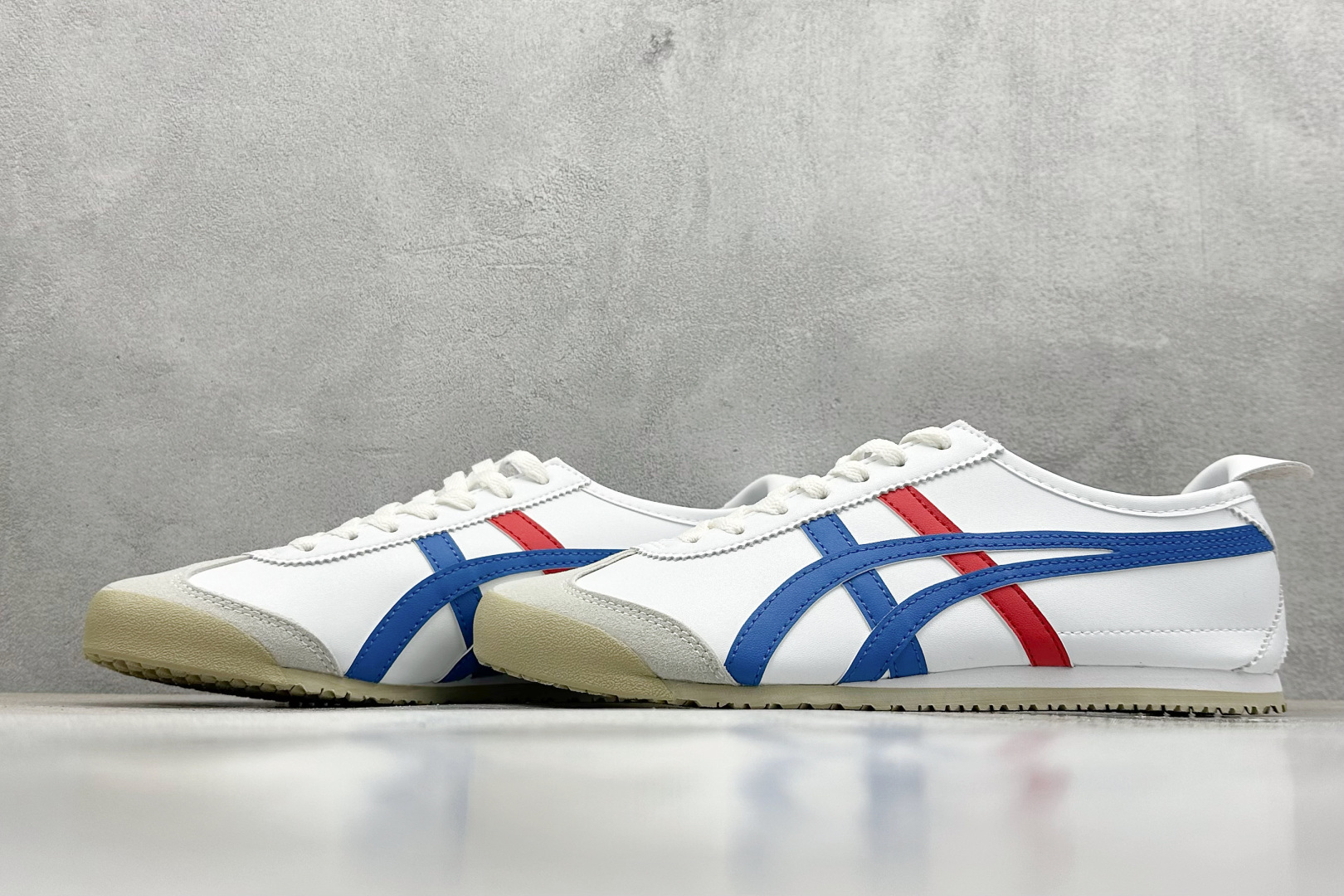  终端放店
SF版 鬼塚虎/Onitsuka Tiger Mexico 66®经典墨西哥系列低帮复古经典