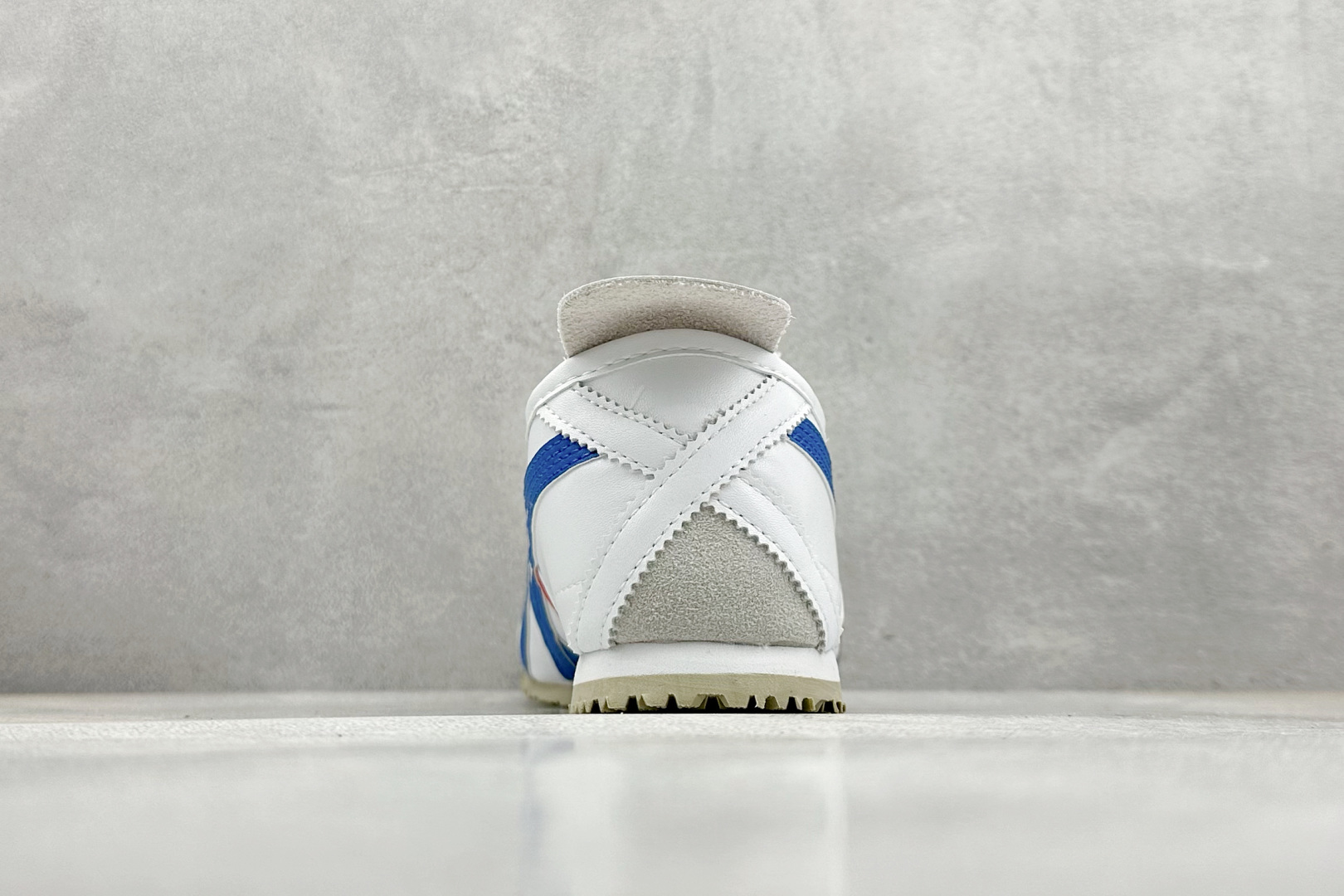  终端放店
SF版 鬼塚虎/Onitsuka Tiger Mexico 66®经典墨西哥系列低帮复古经典