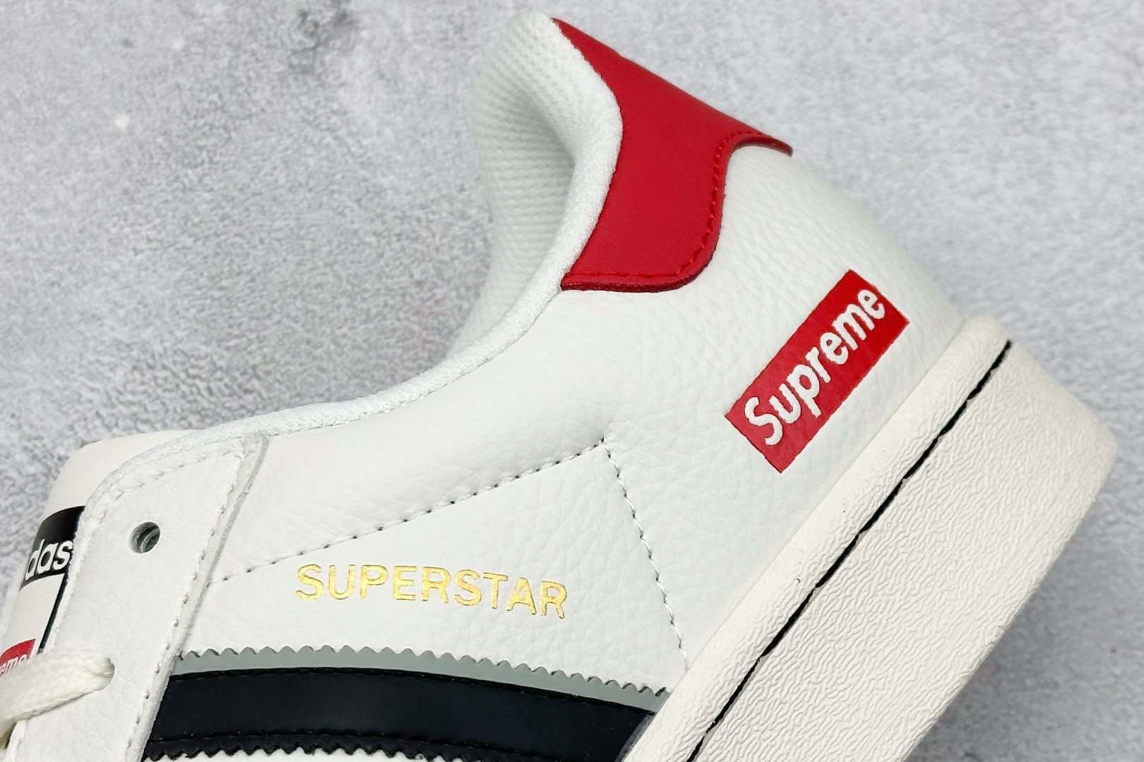 AD Original Superstar x Supreme 白蓝红 JY8905