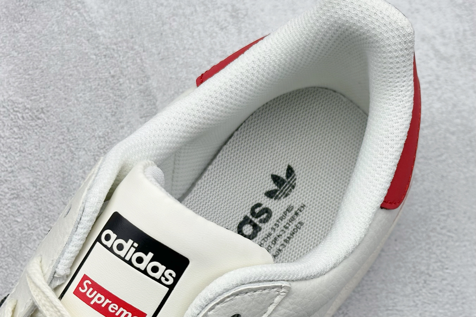 AD Original Superstar x Supreme 白蓝红 JY8905